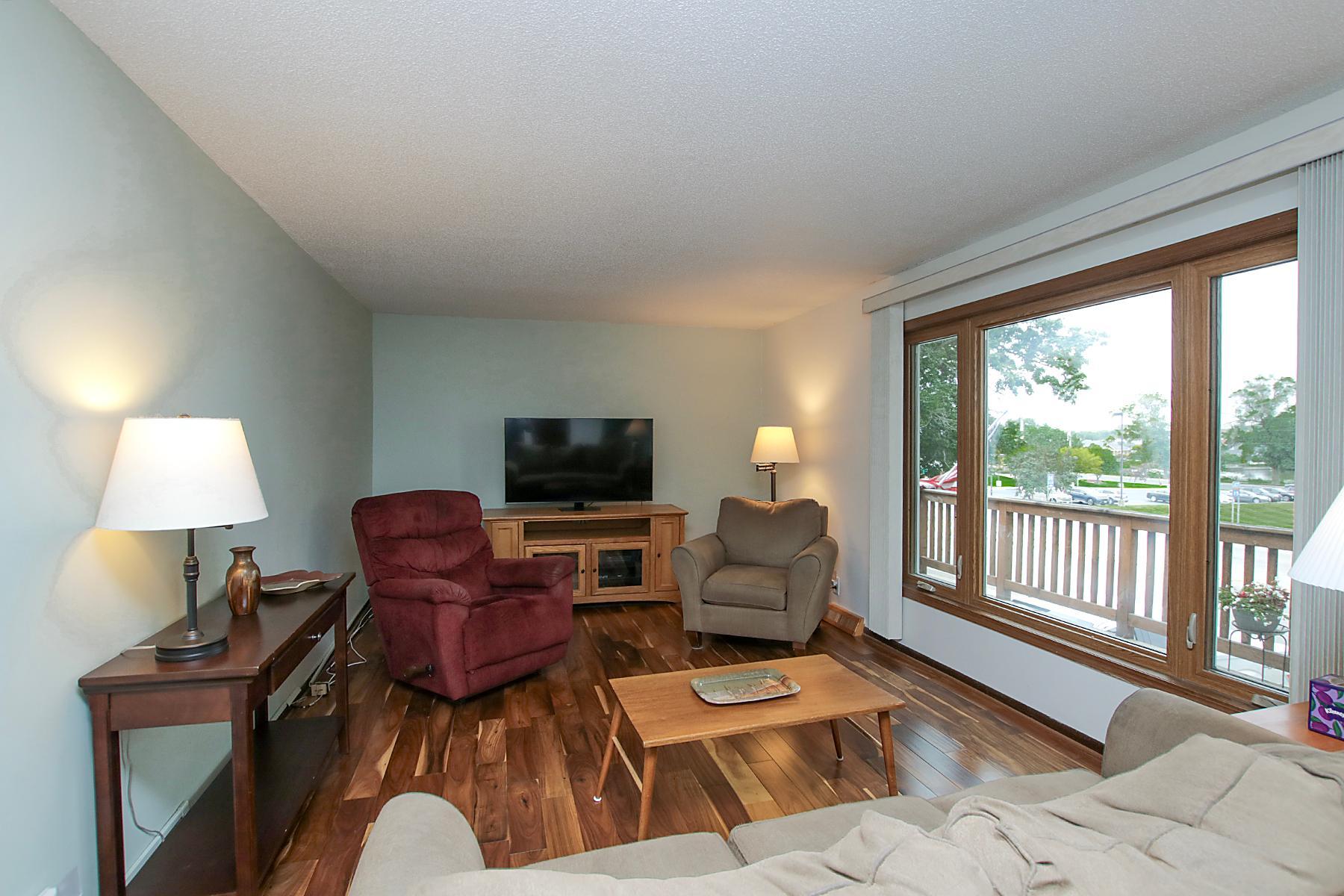 71 4th Avenue NW