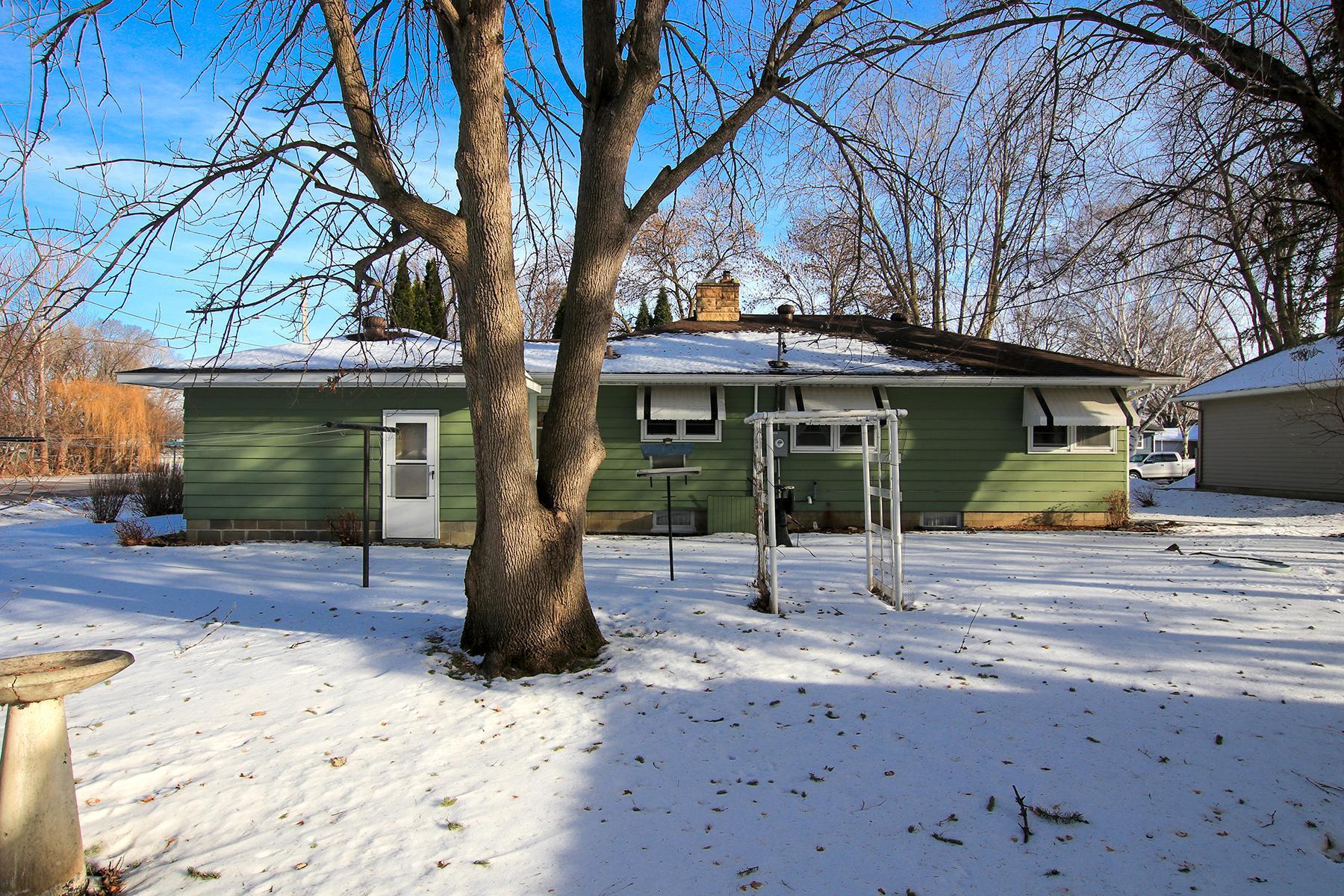 409 Summit Avenue