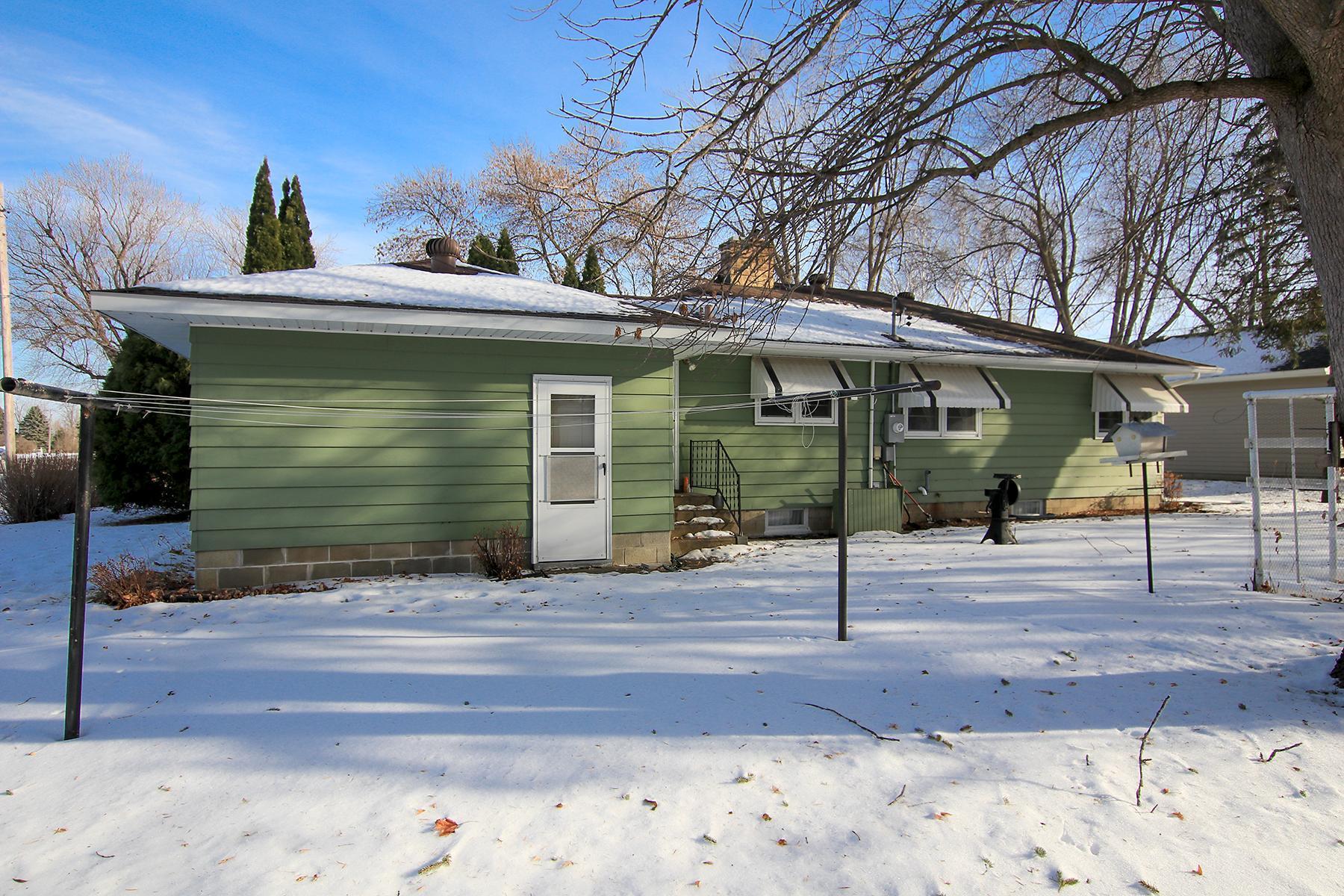 409 Summit Avenue