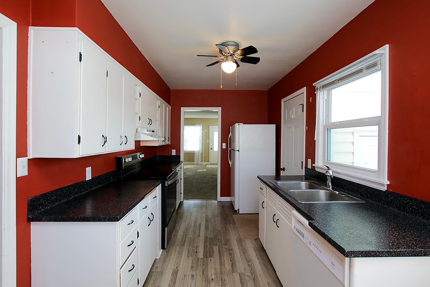706 Lynn Road SW