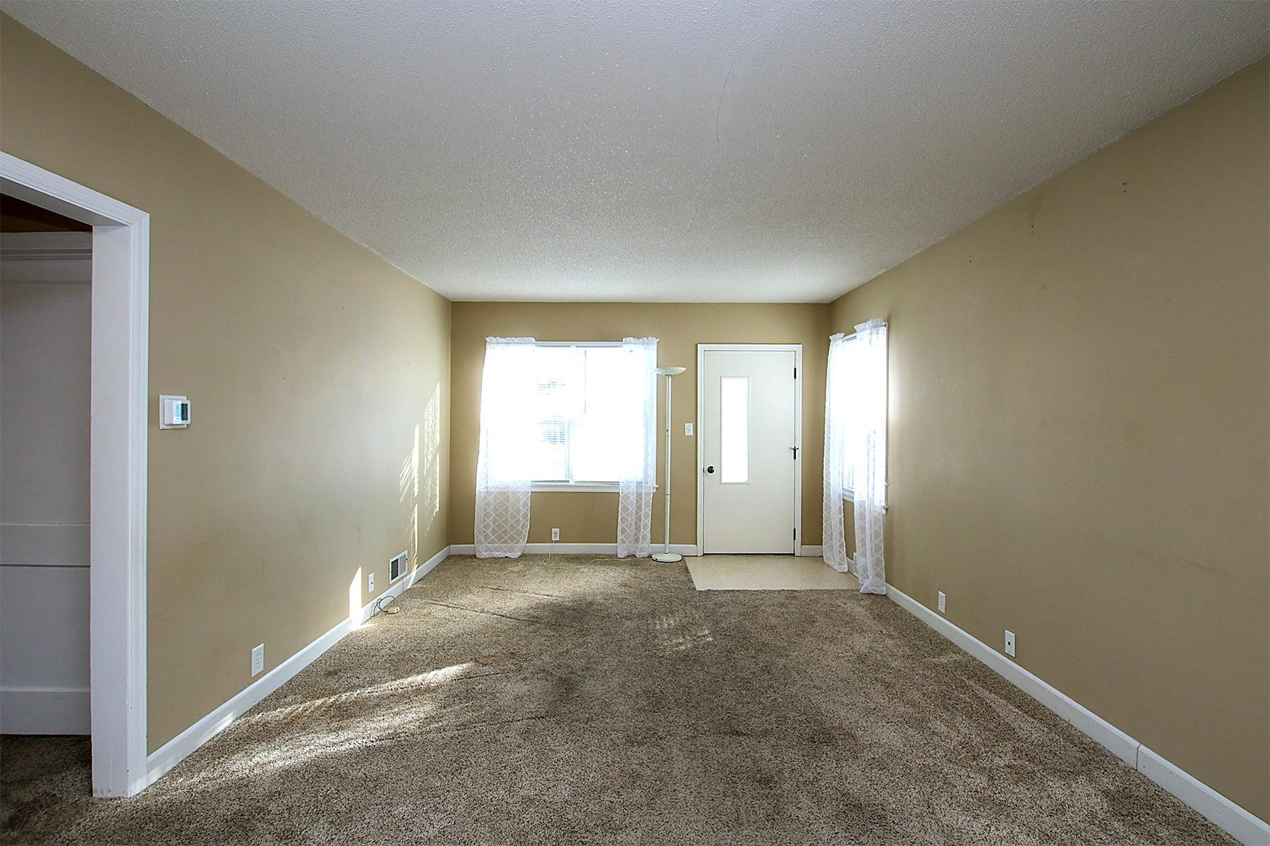 706 Lynn Road SW