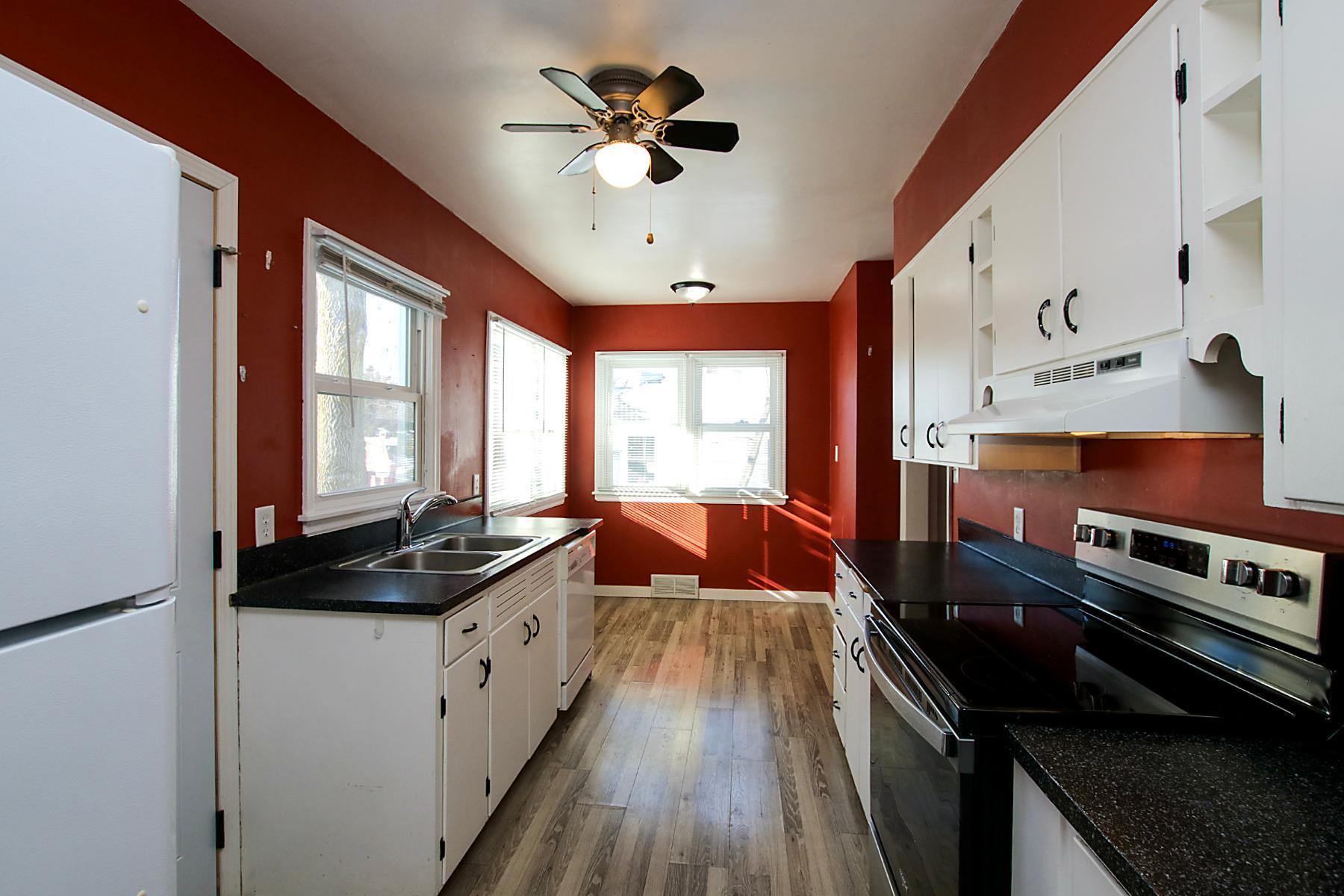 706 Lynn Road SW