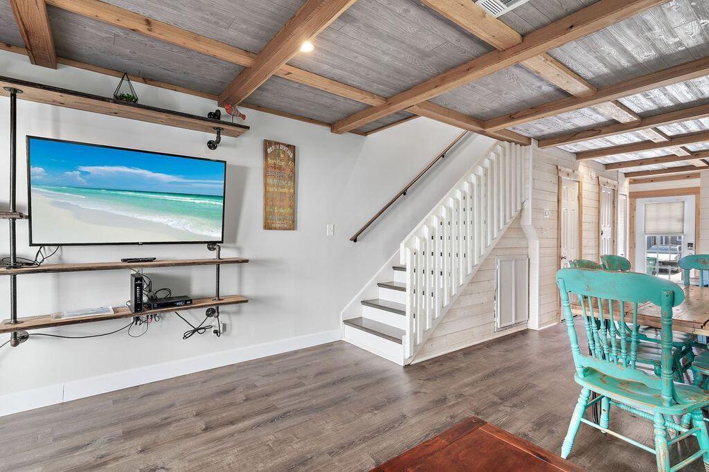11 Gulf Breeze Court