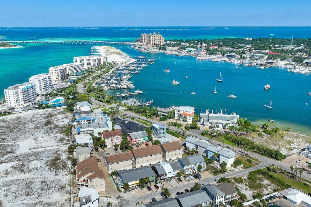 11 Gulf Breeze Court