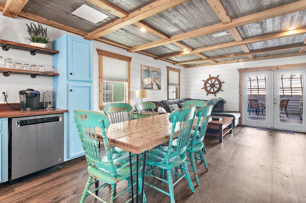 11 Gulf Breeze Court
