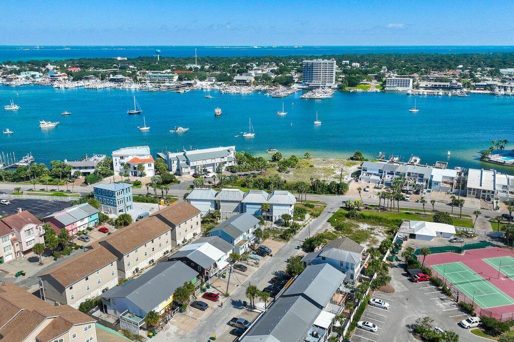 11 Gulf Breeze Court
