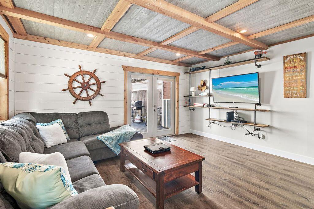 11 Gulf Breeze Court