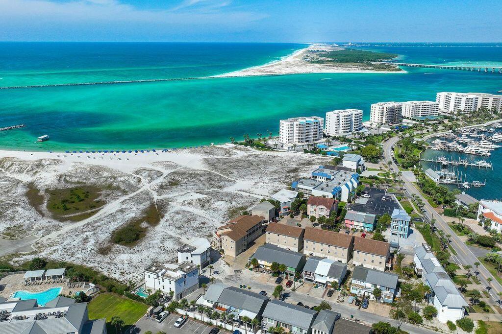 11 Gulf Breeze Court