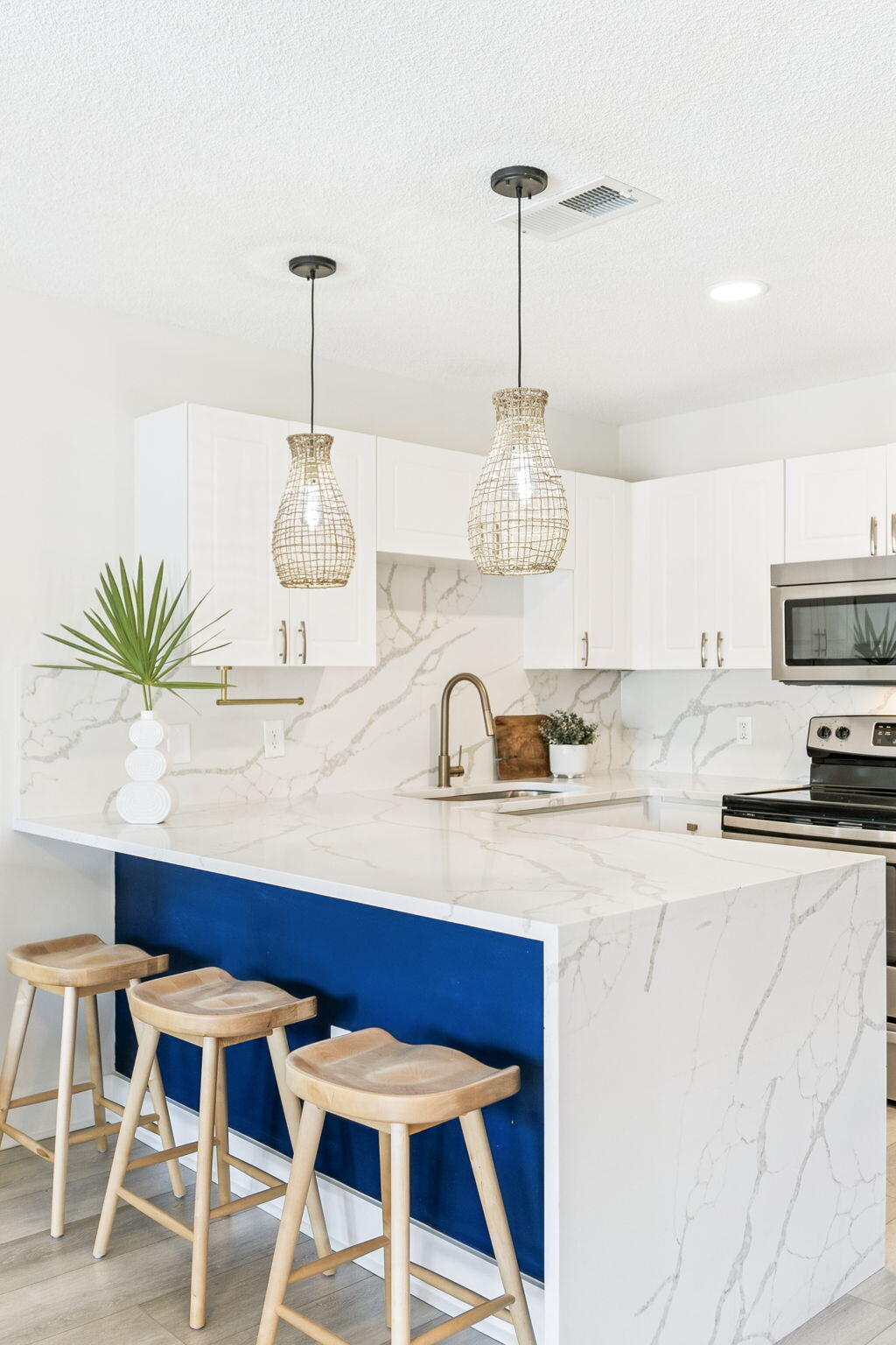 144 Spires Lane UNIT 207
