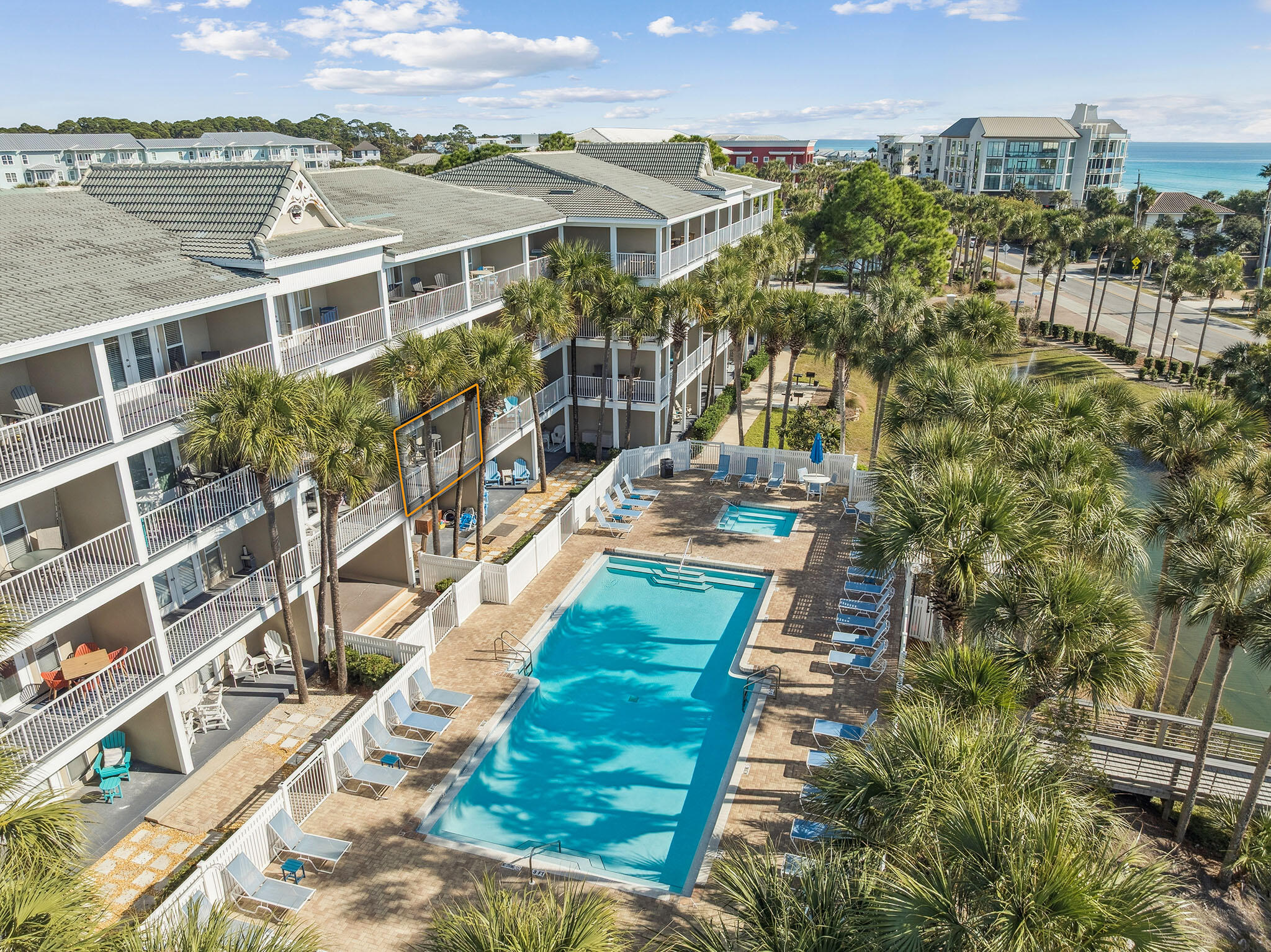 144 Spires Lane UNIT 207