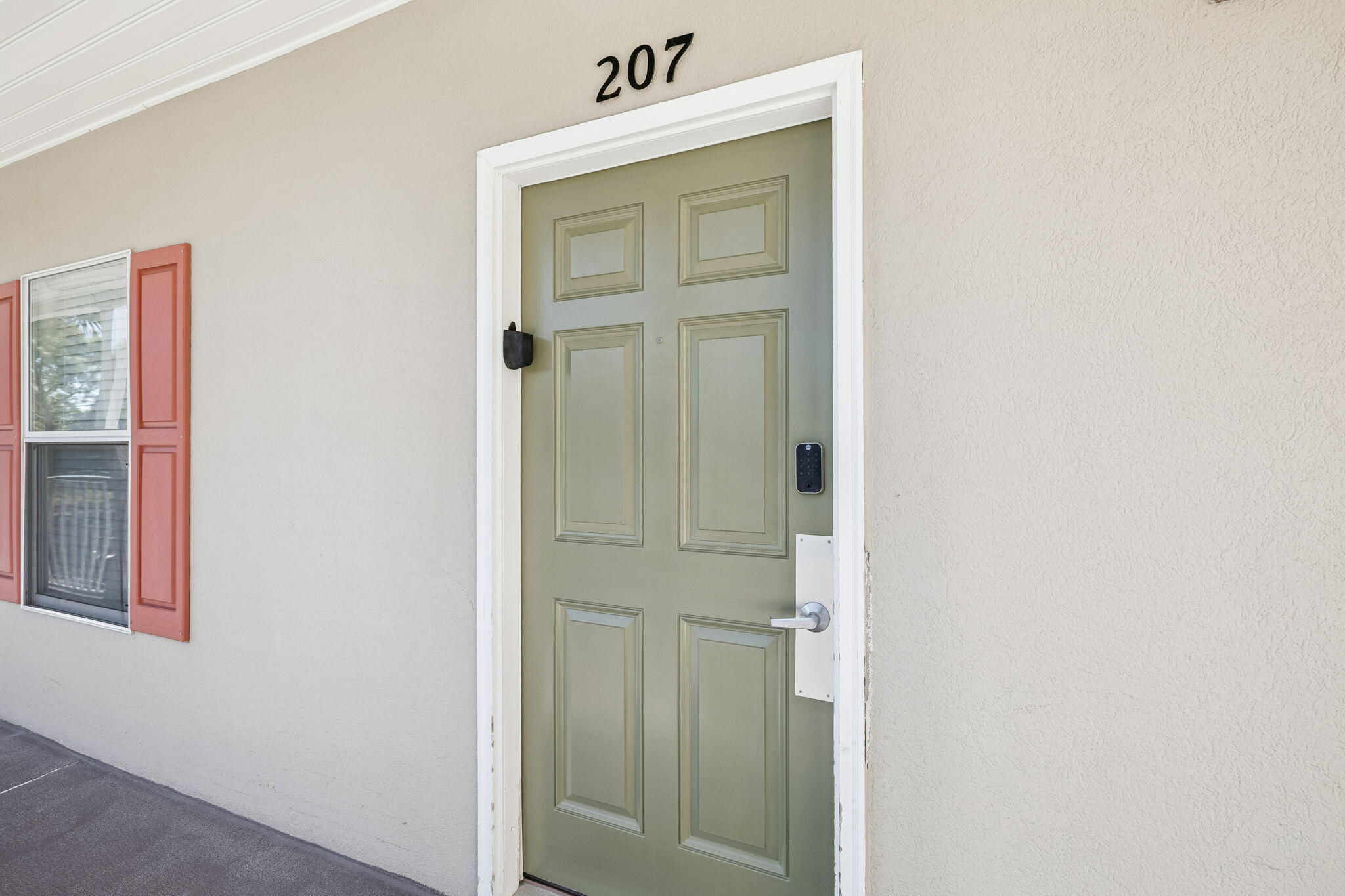 144 Spires Lane UNIT 207