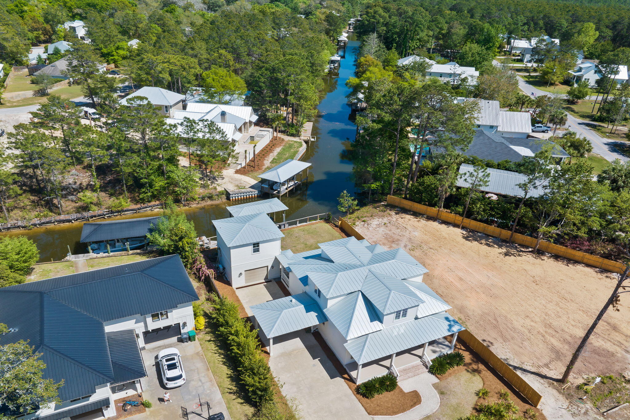 578 W Point Washington Road