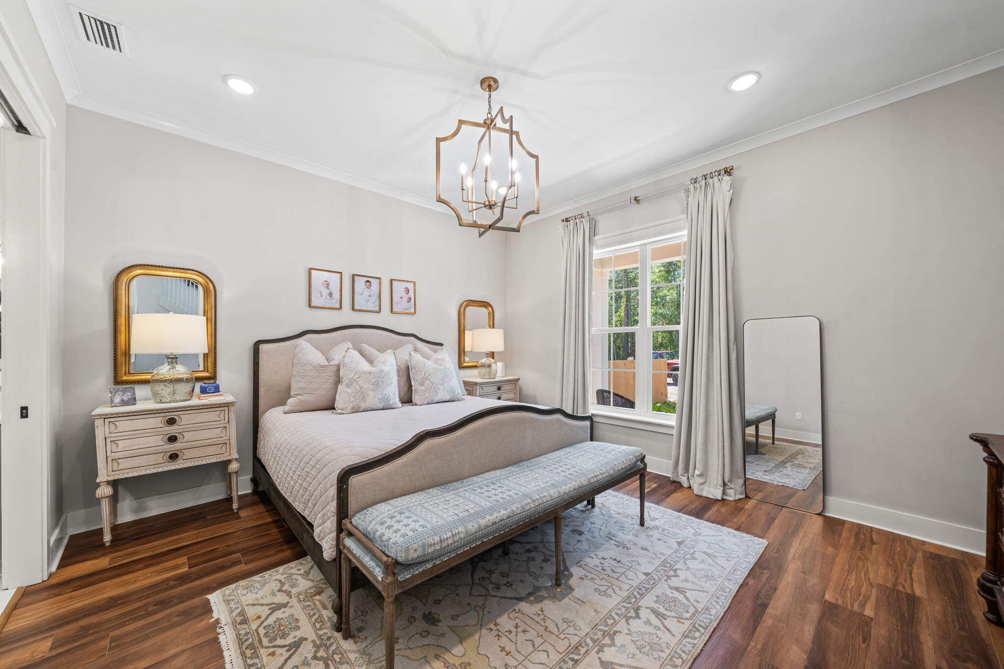 578 W Point Washington Road