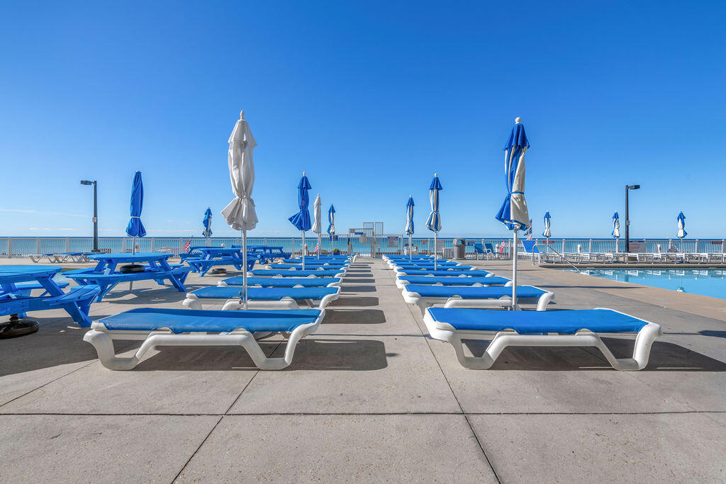 5801 Thomas Drive UNIT 1411