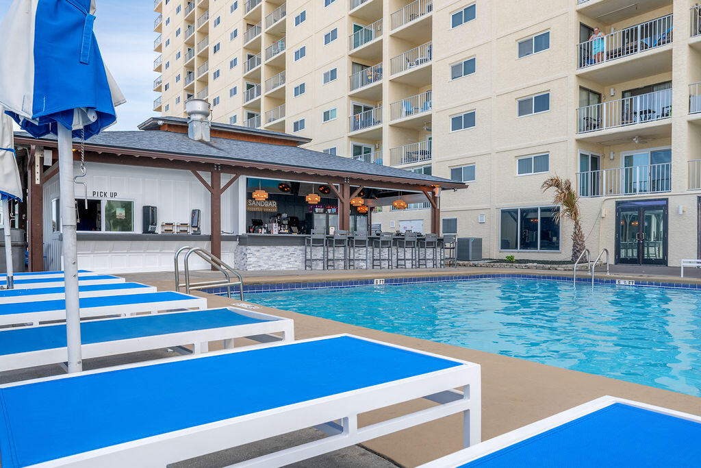 5801 Thomas Drive UNIT 1411
