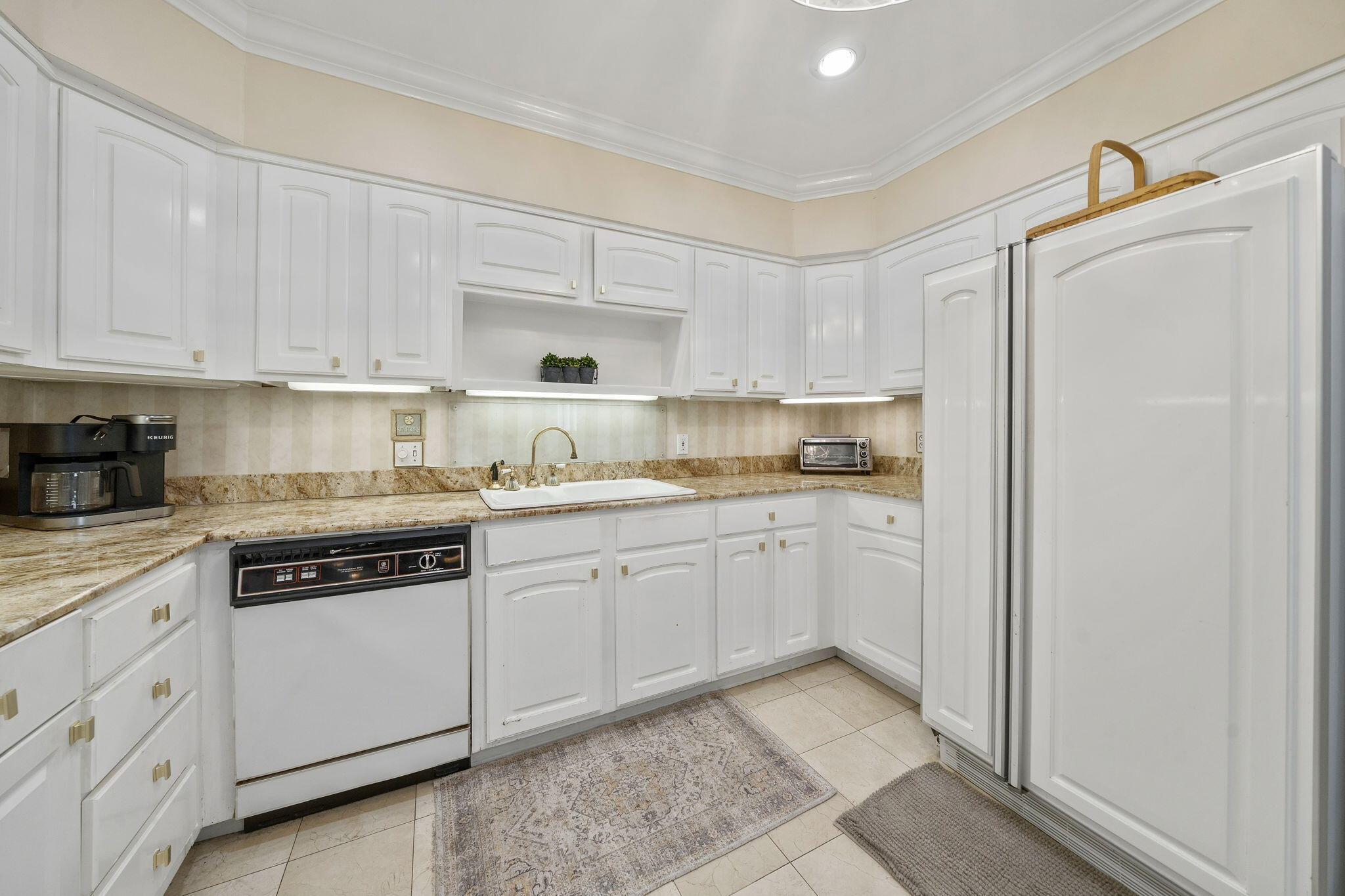 5801 Thomas Drive UNIT 1411