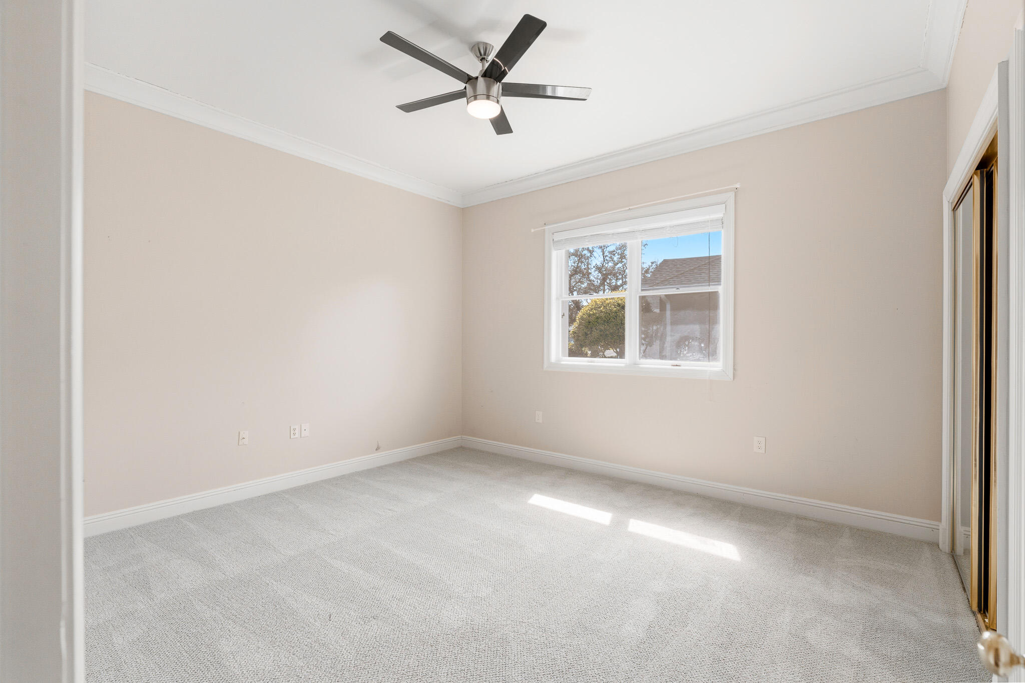 8 Weekewachee Circle