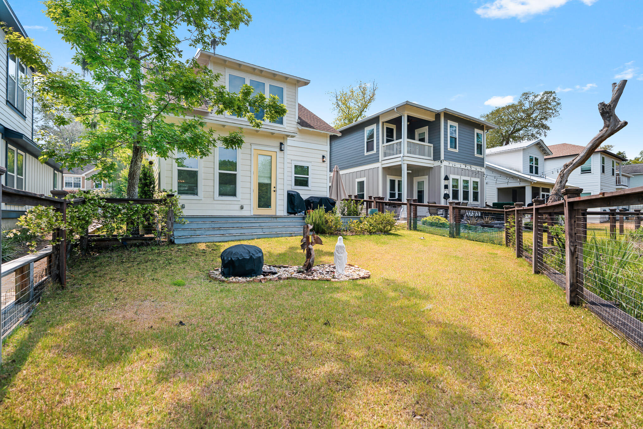 67 Beacon Point Drive