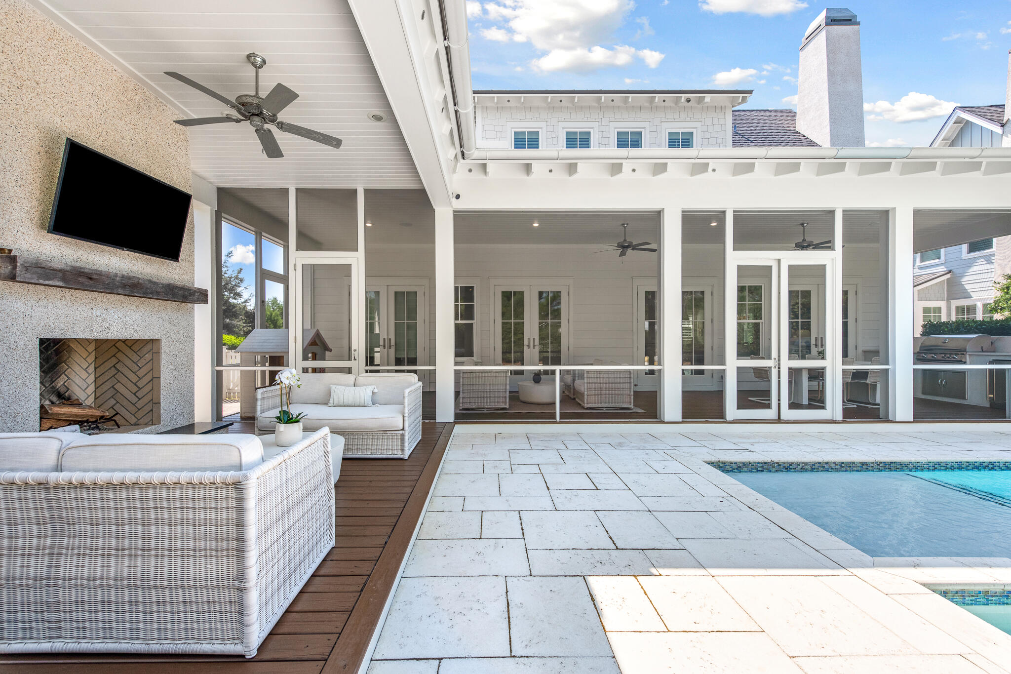 16 Medley Street
