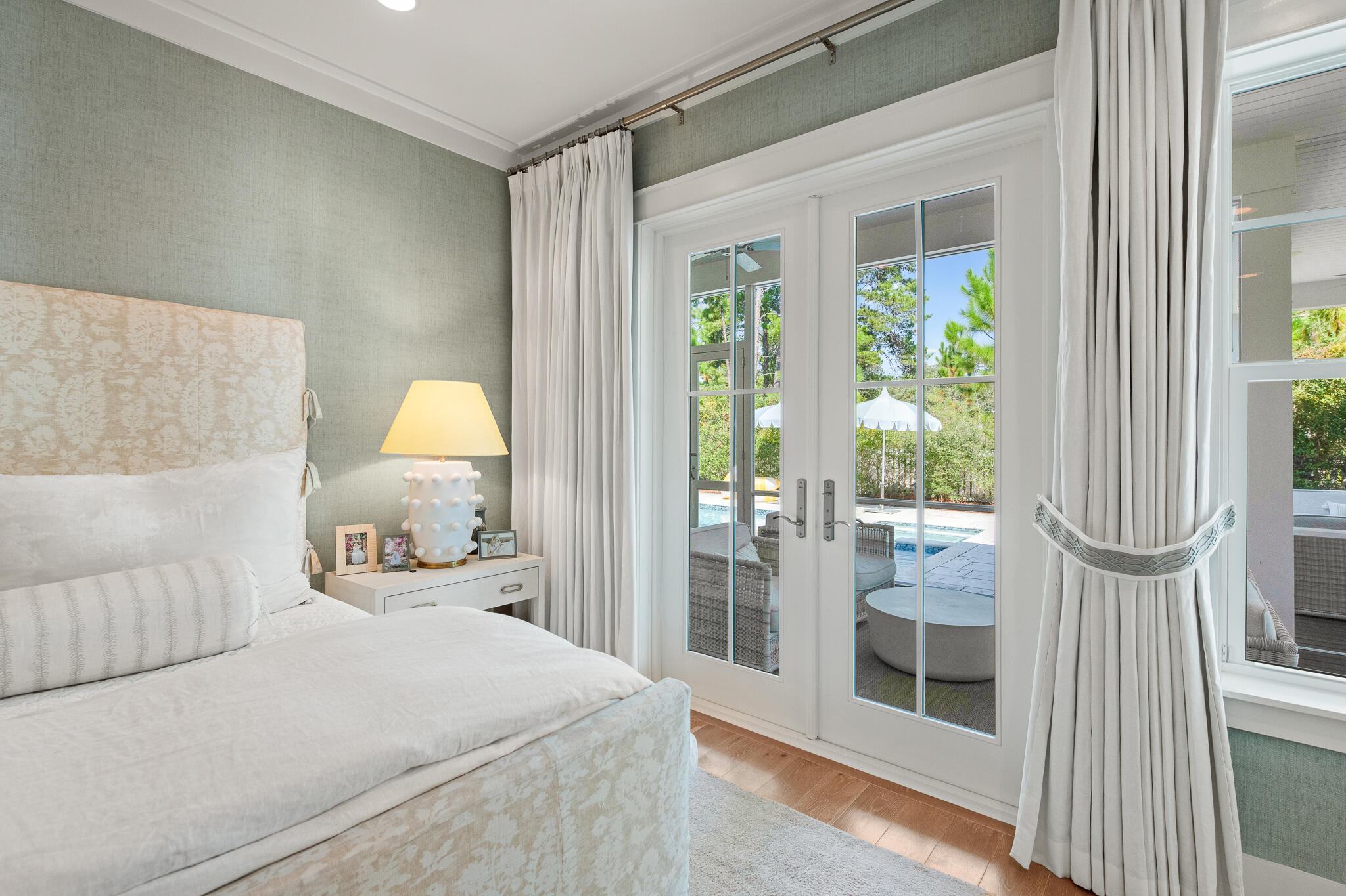 16 Medley Street