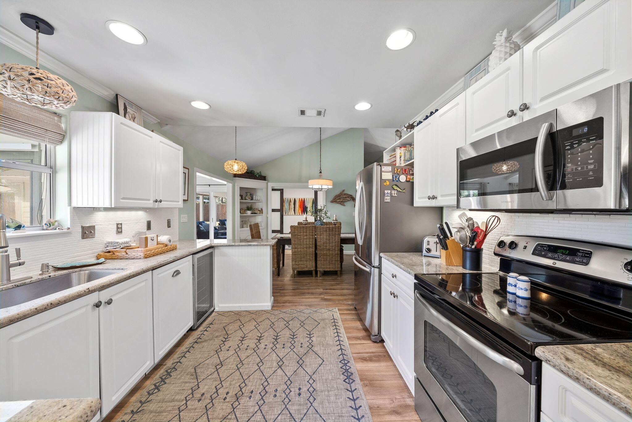 10 Fairway Drive