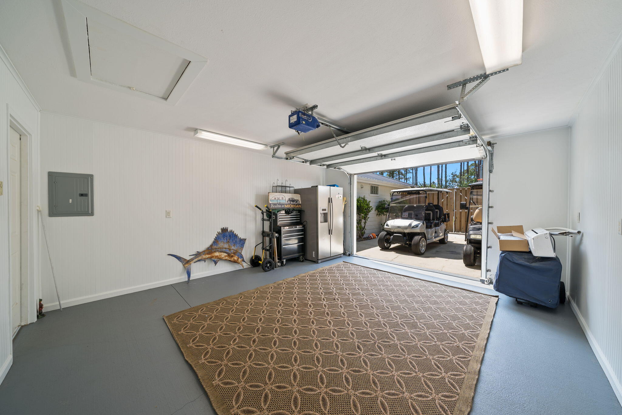 10 Fairway Drive