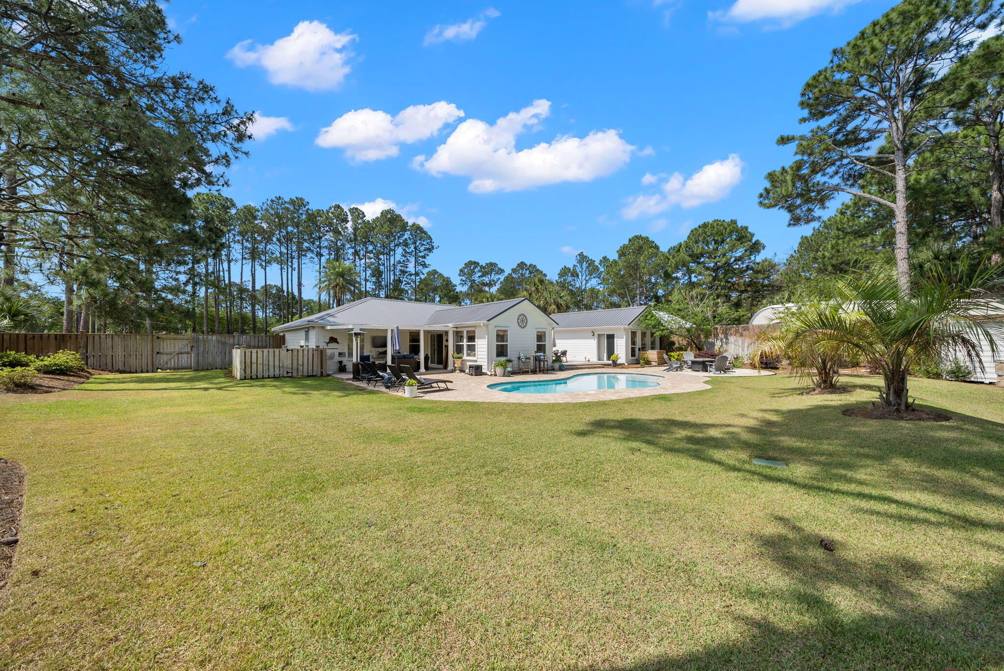 10 Fairway Drive
