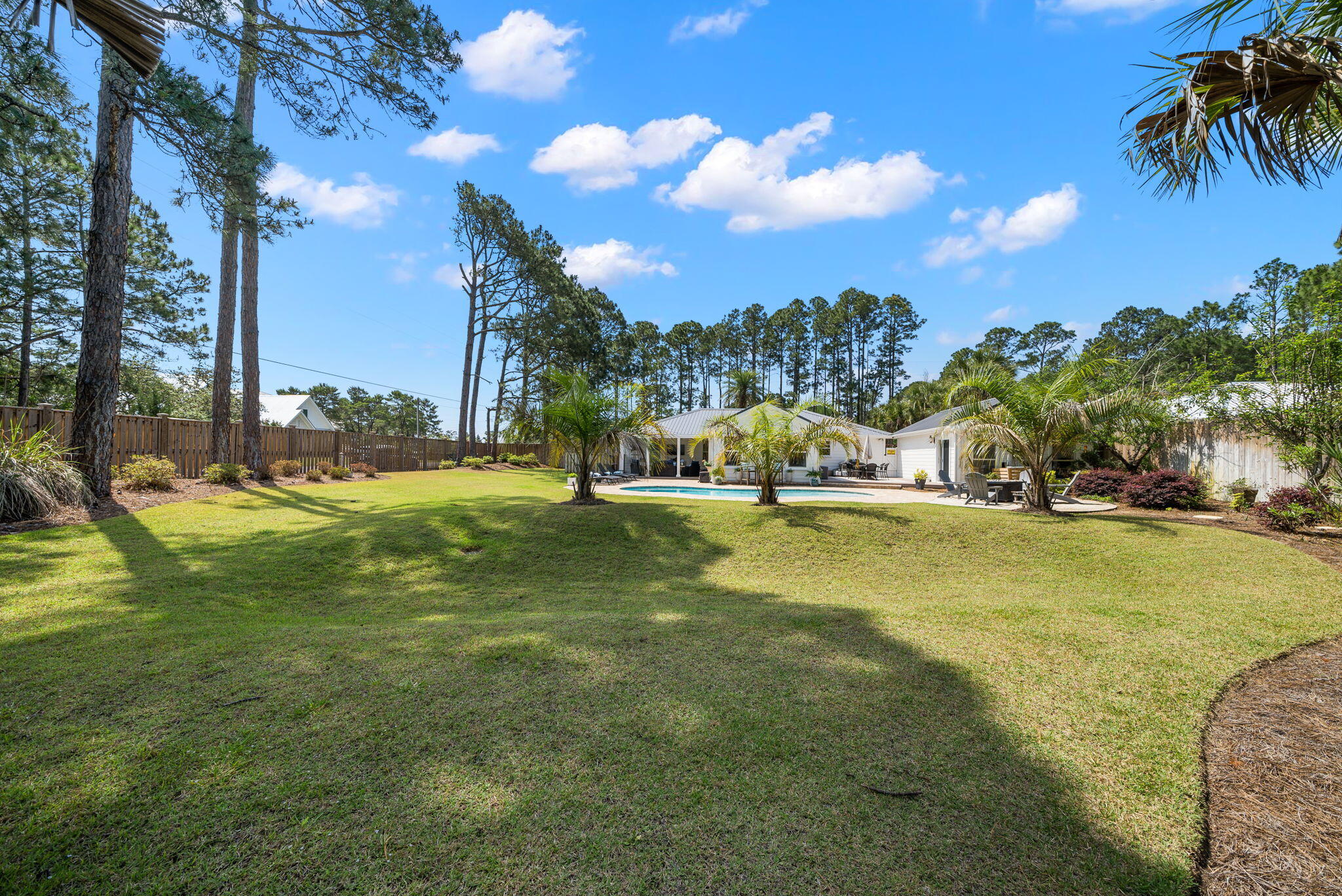 10 Fairway Drive