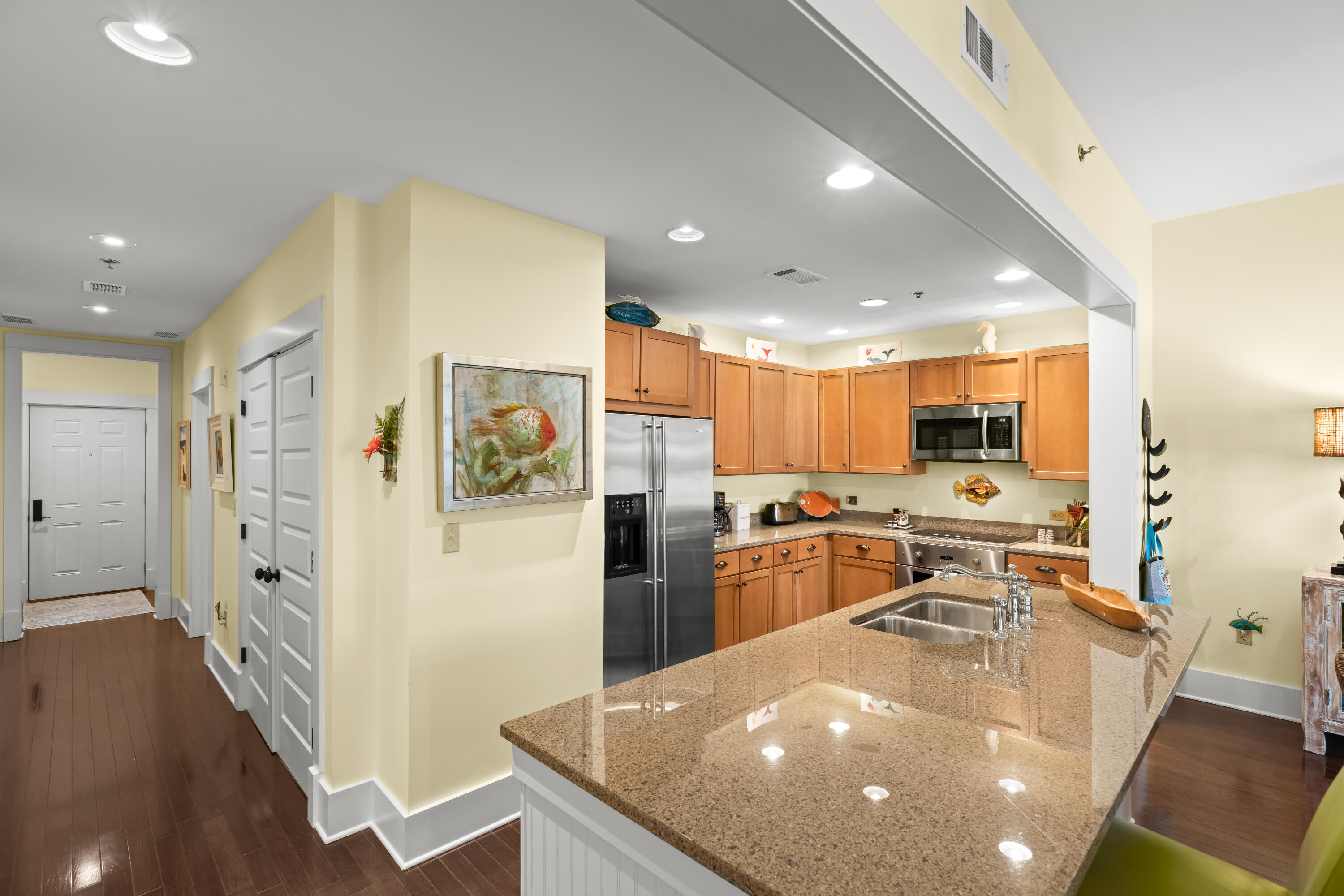 2046 W County Highway 30A # M2314