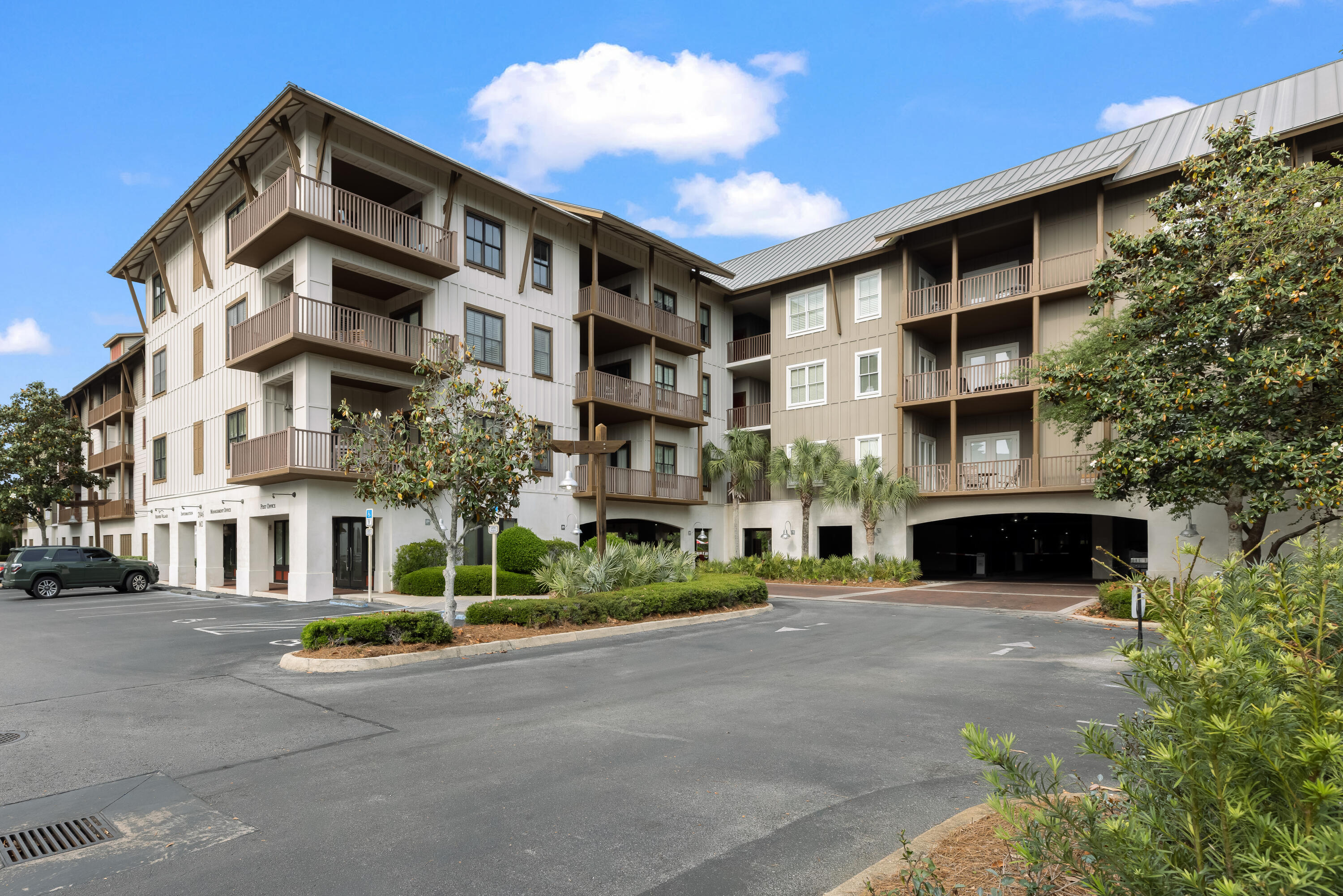 2046 W County Highway 30A # M2314