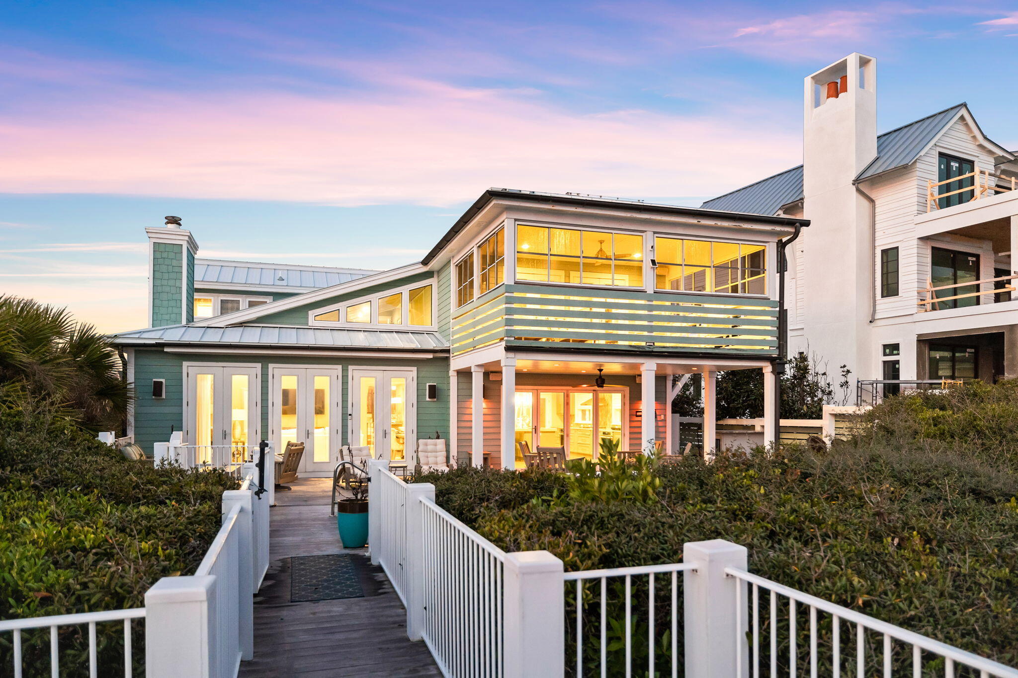 211 Pelican Circle