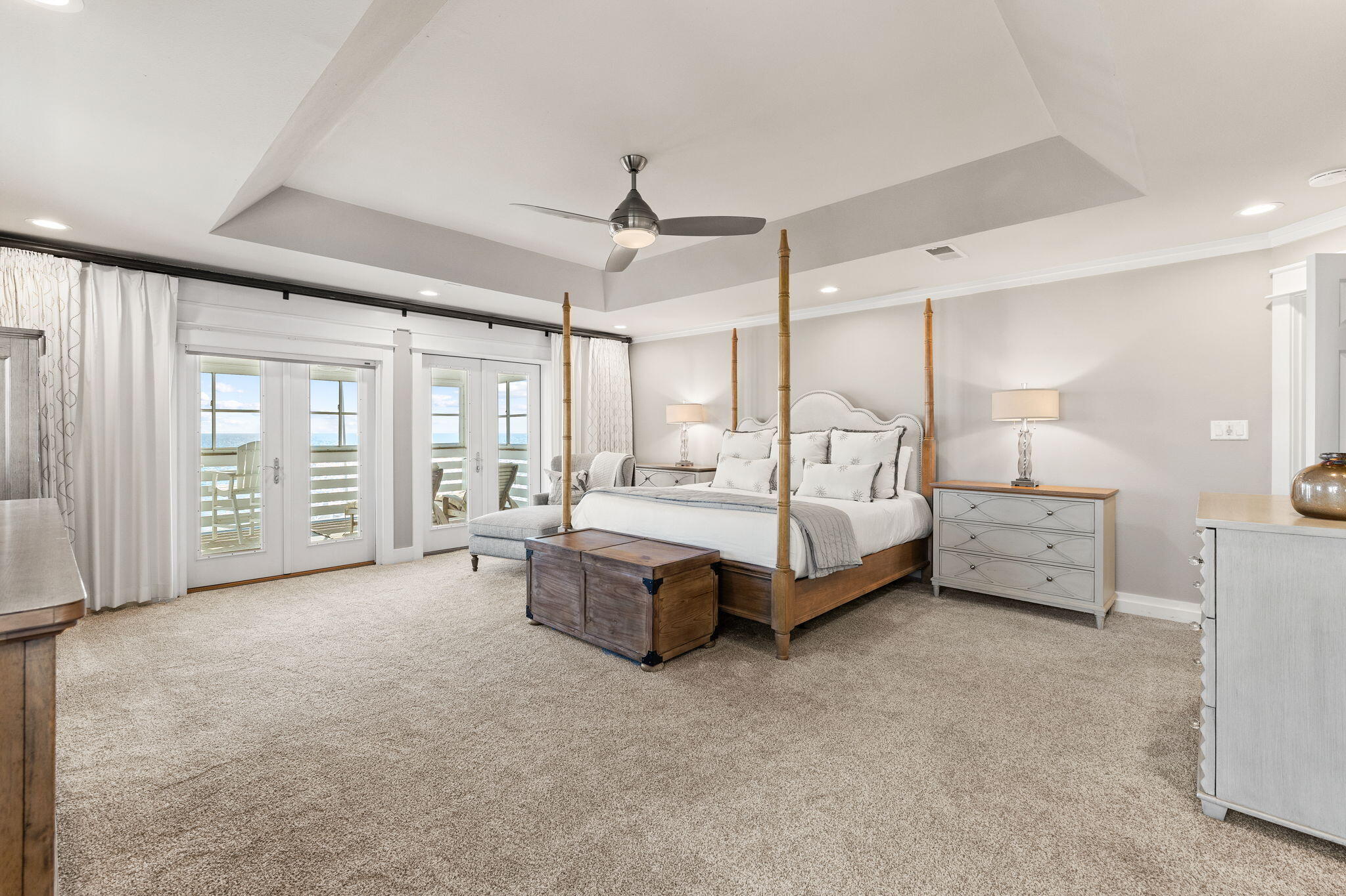 211 Pelican Circle