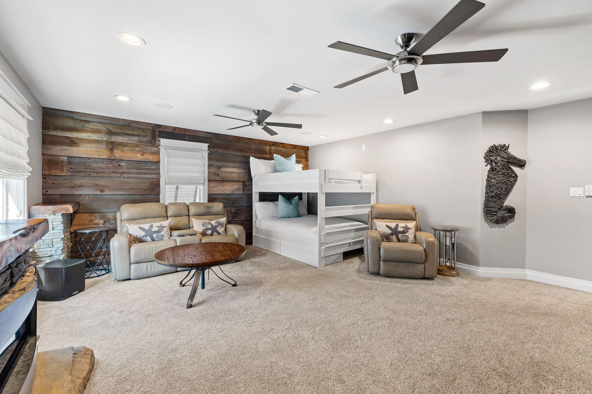 211 Pelican Circle