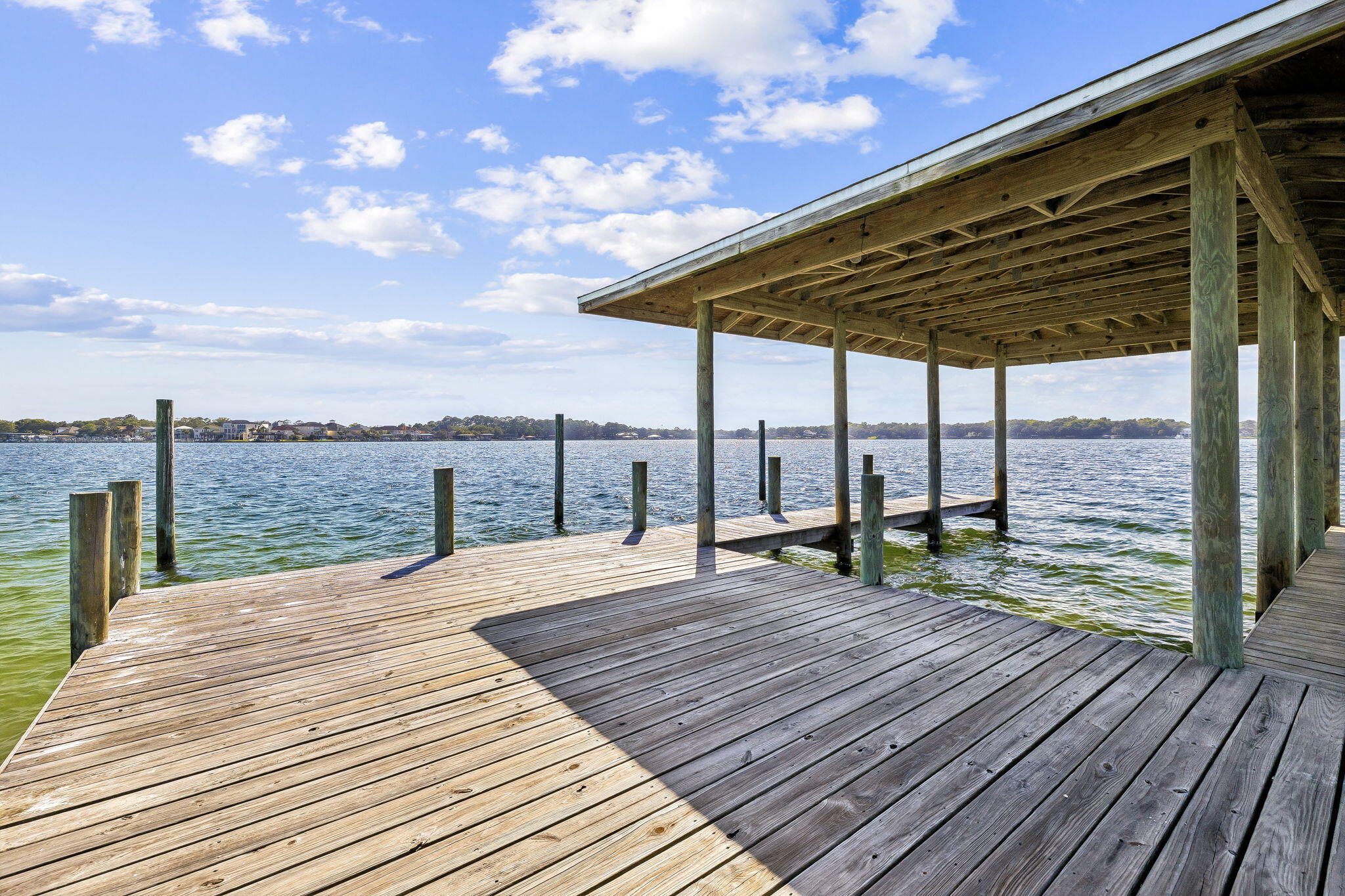 11 Paradise Point Road