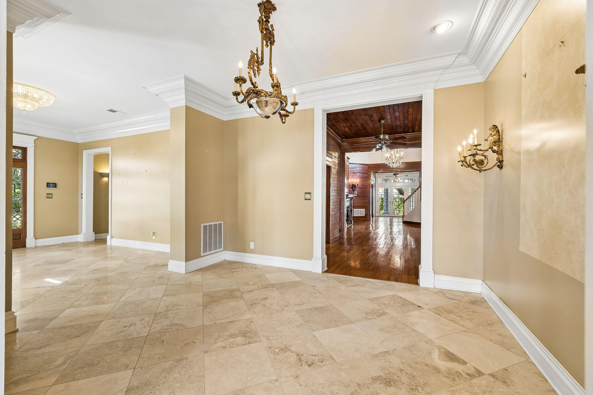 11 Paradise Point Road