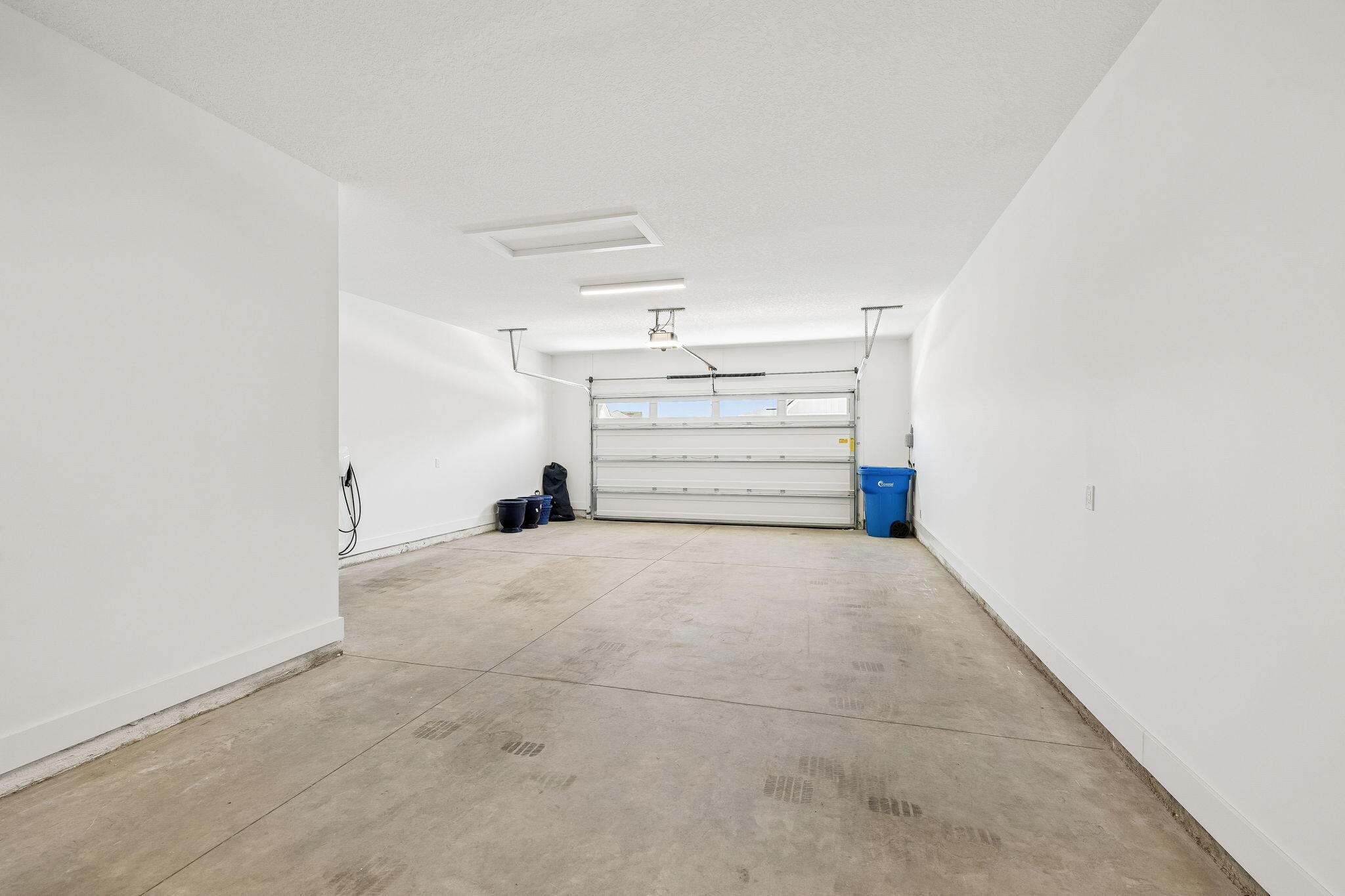 300 Breakwater Boulevard