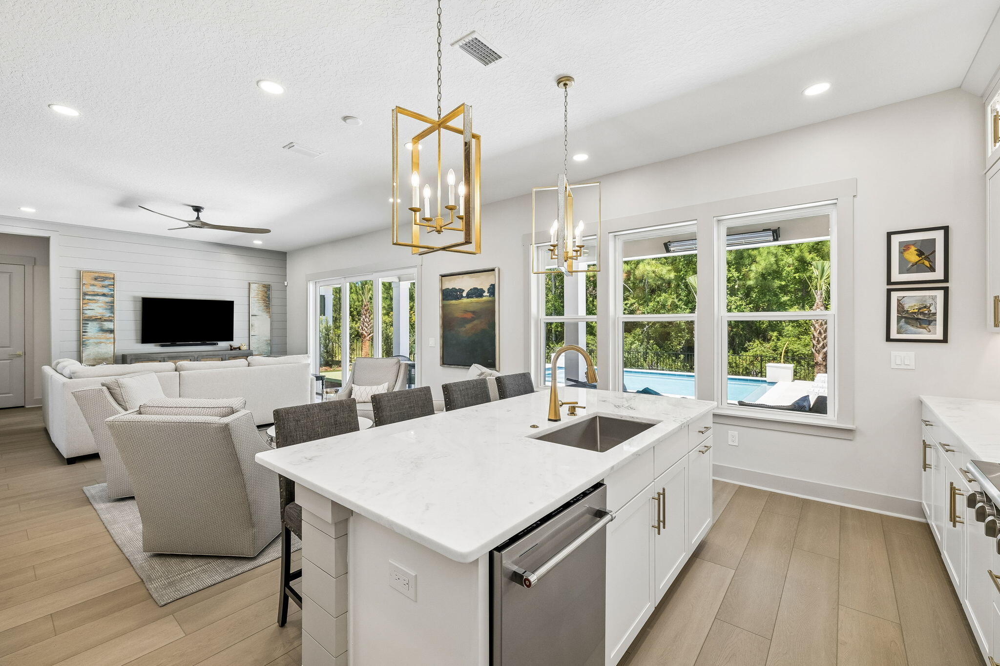 300 Breakwater Boulevard
