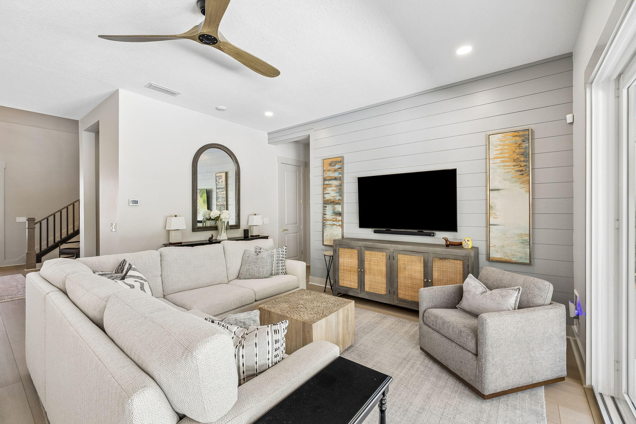 300 Breakwater Boulevard