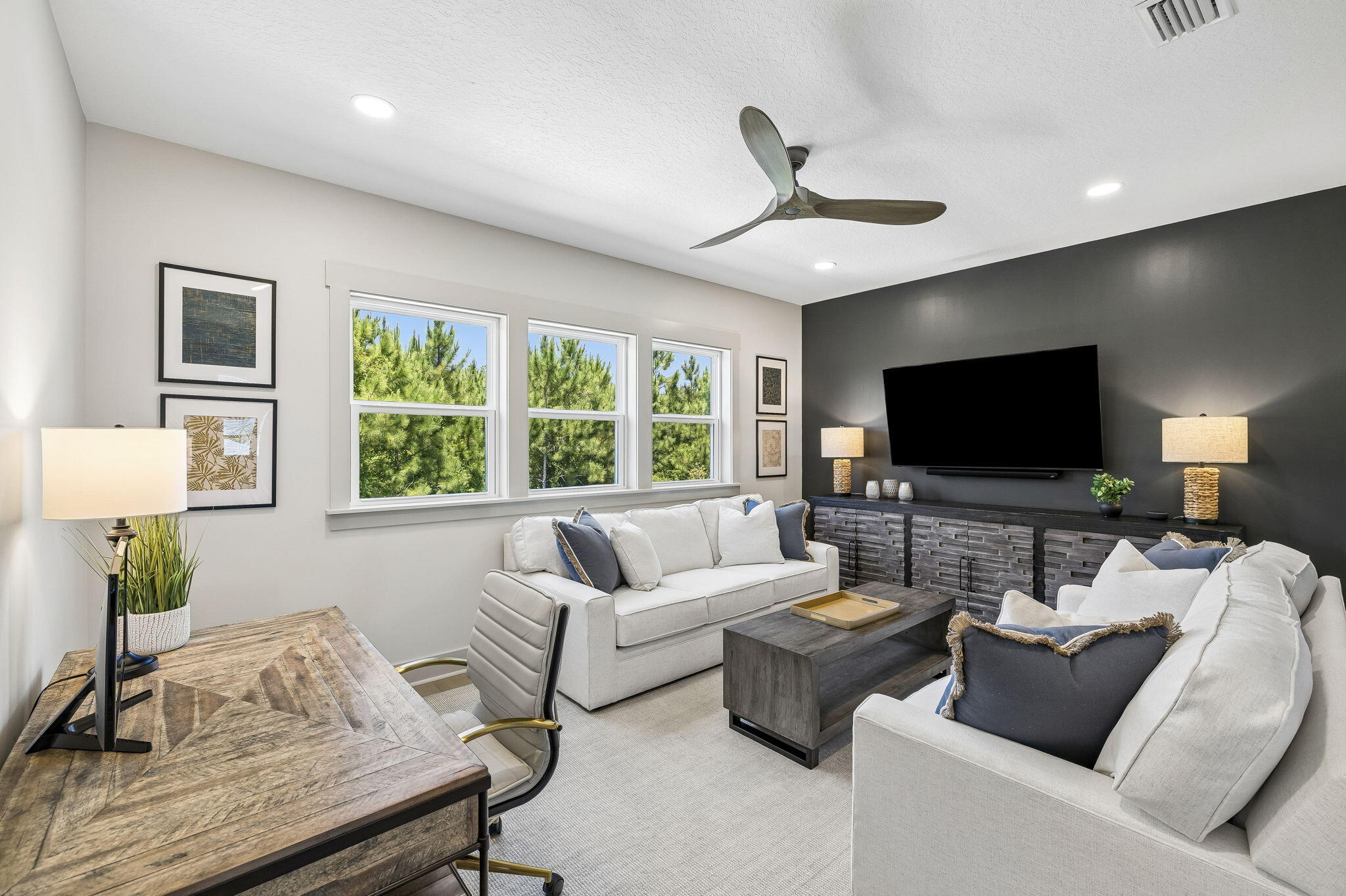 300 Breakwater Boulevard