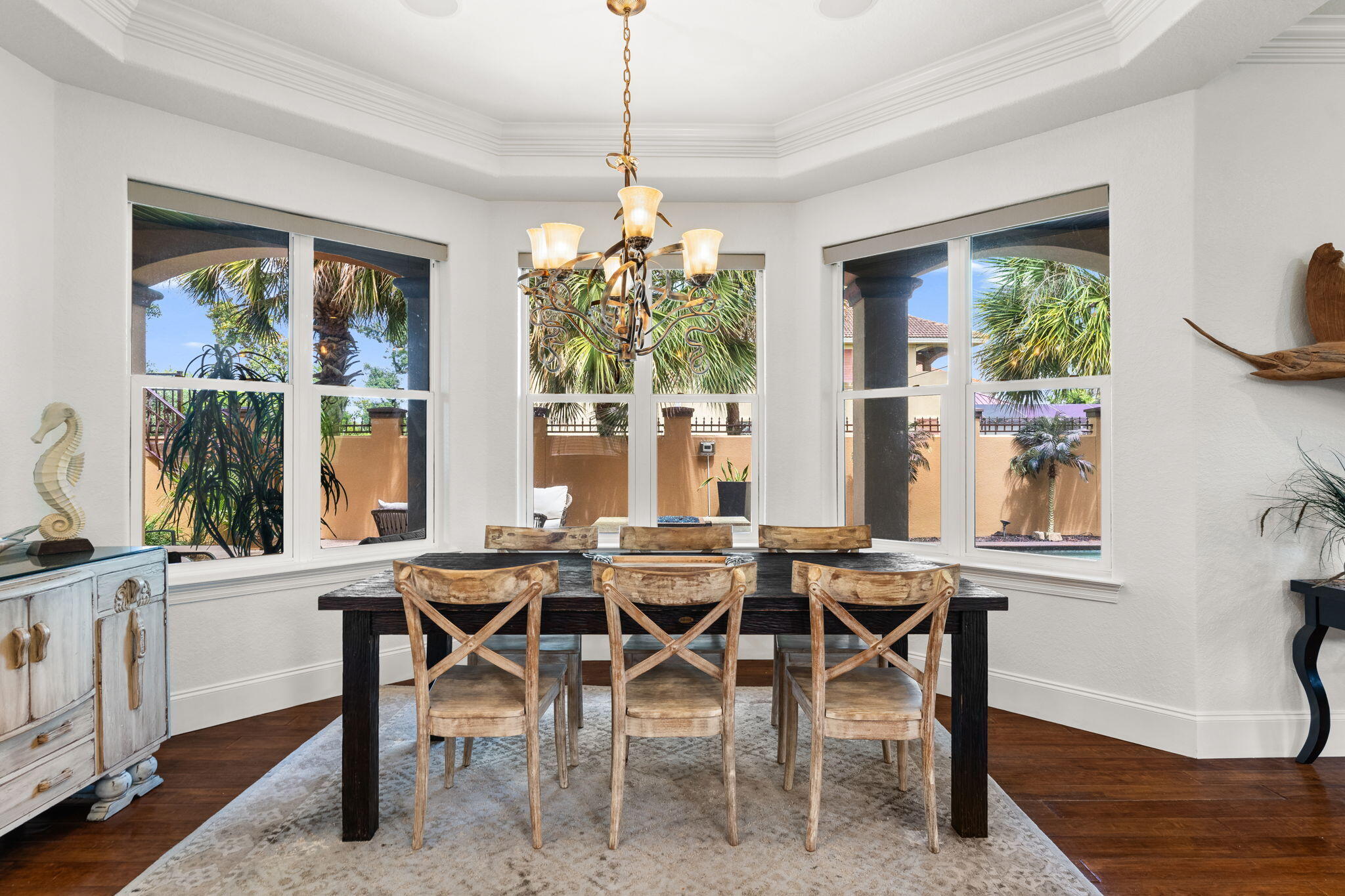 4598 Paradise Isle