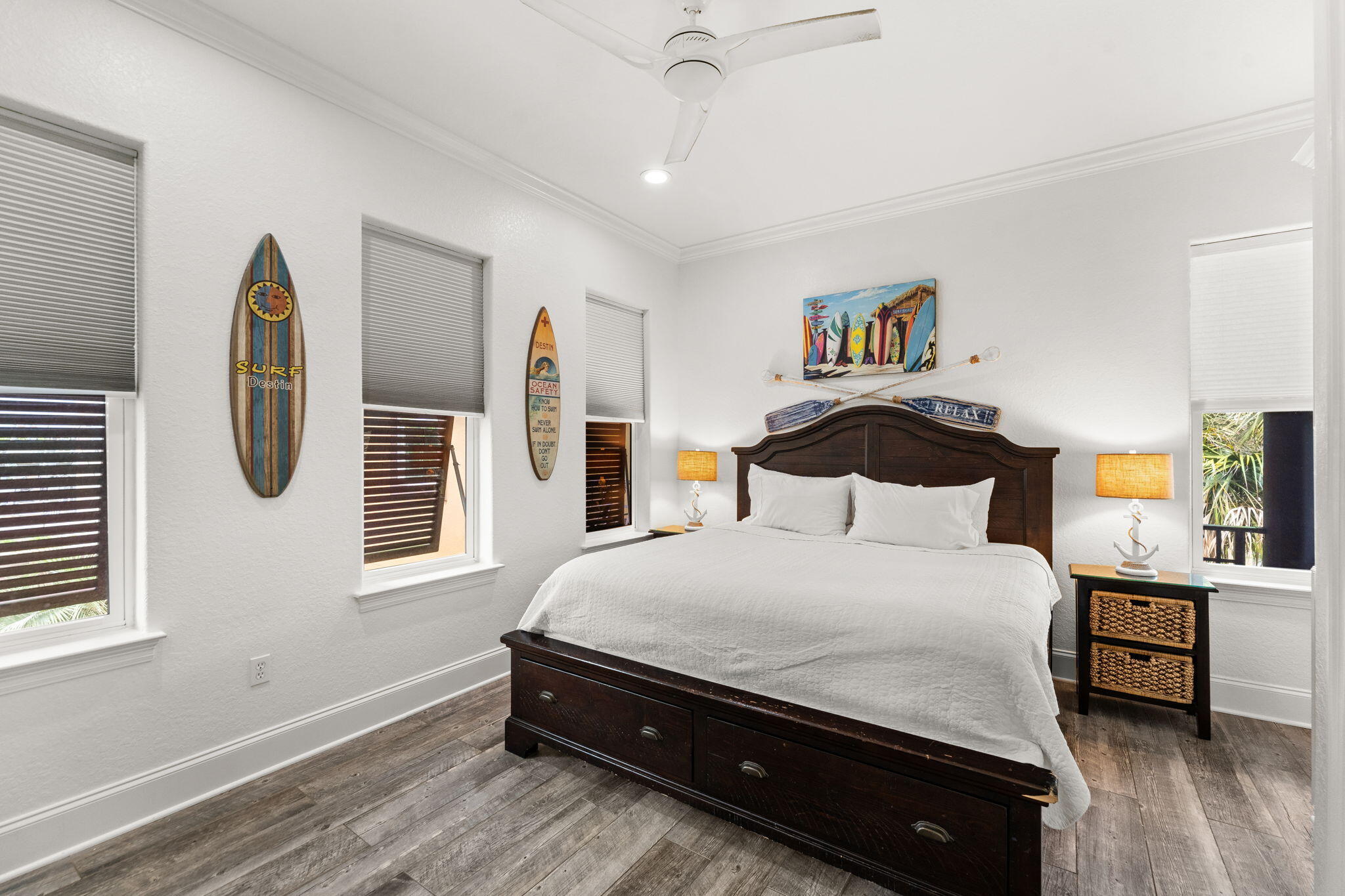 4598 Paradise Isle