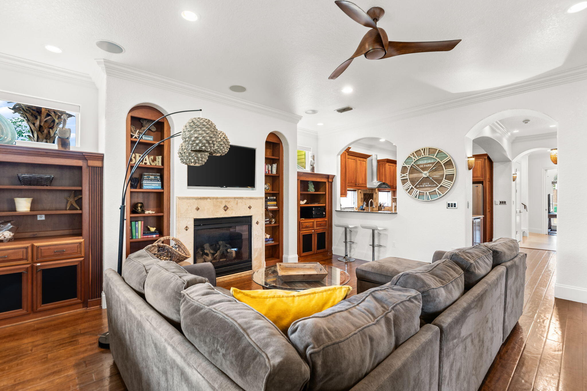 4598 Paradise Isle