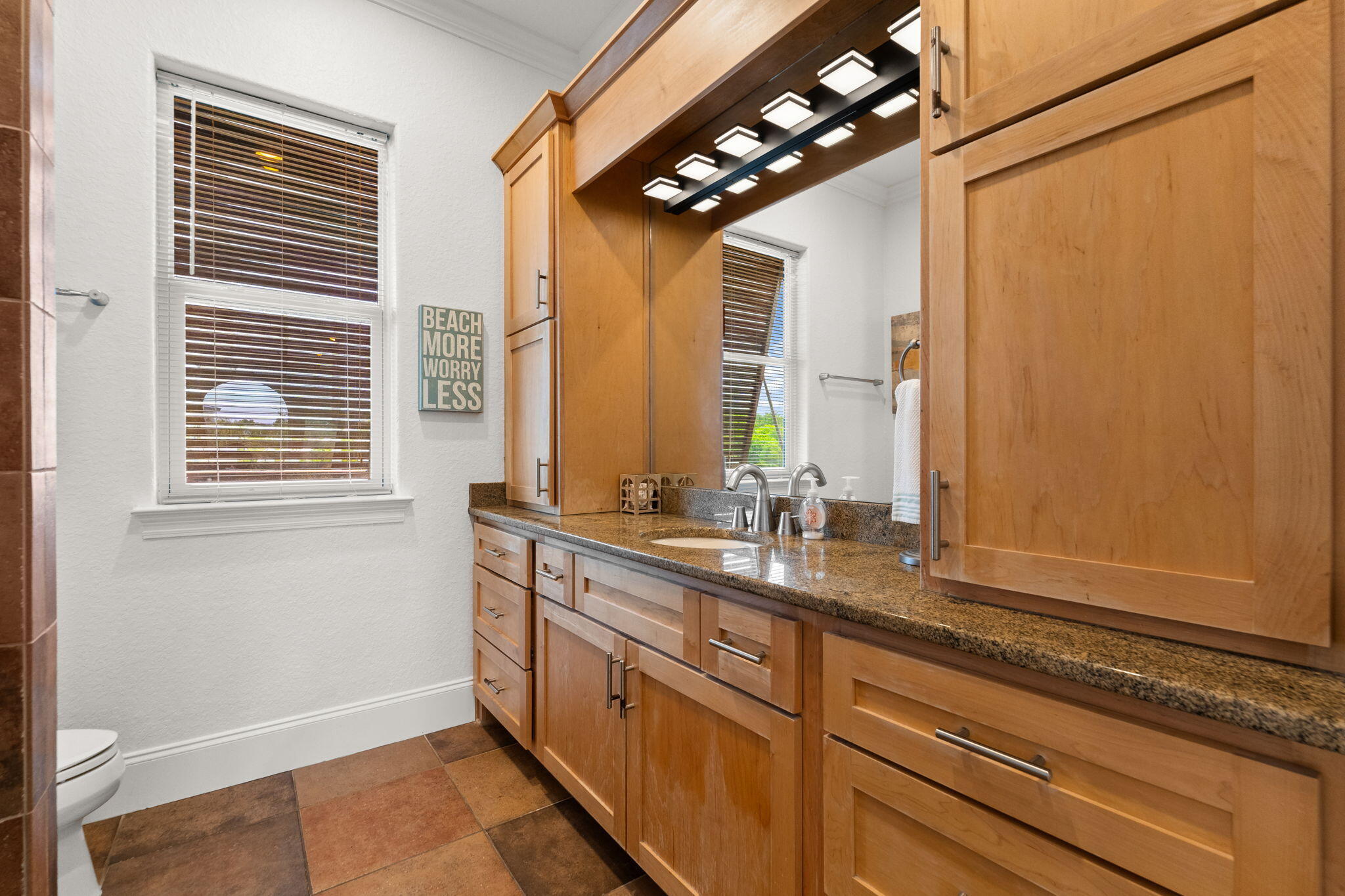 4598 Paradise Isle