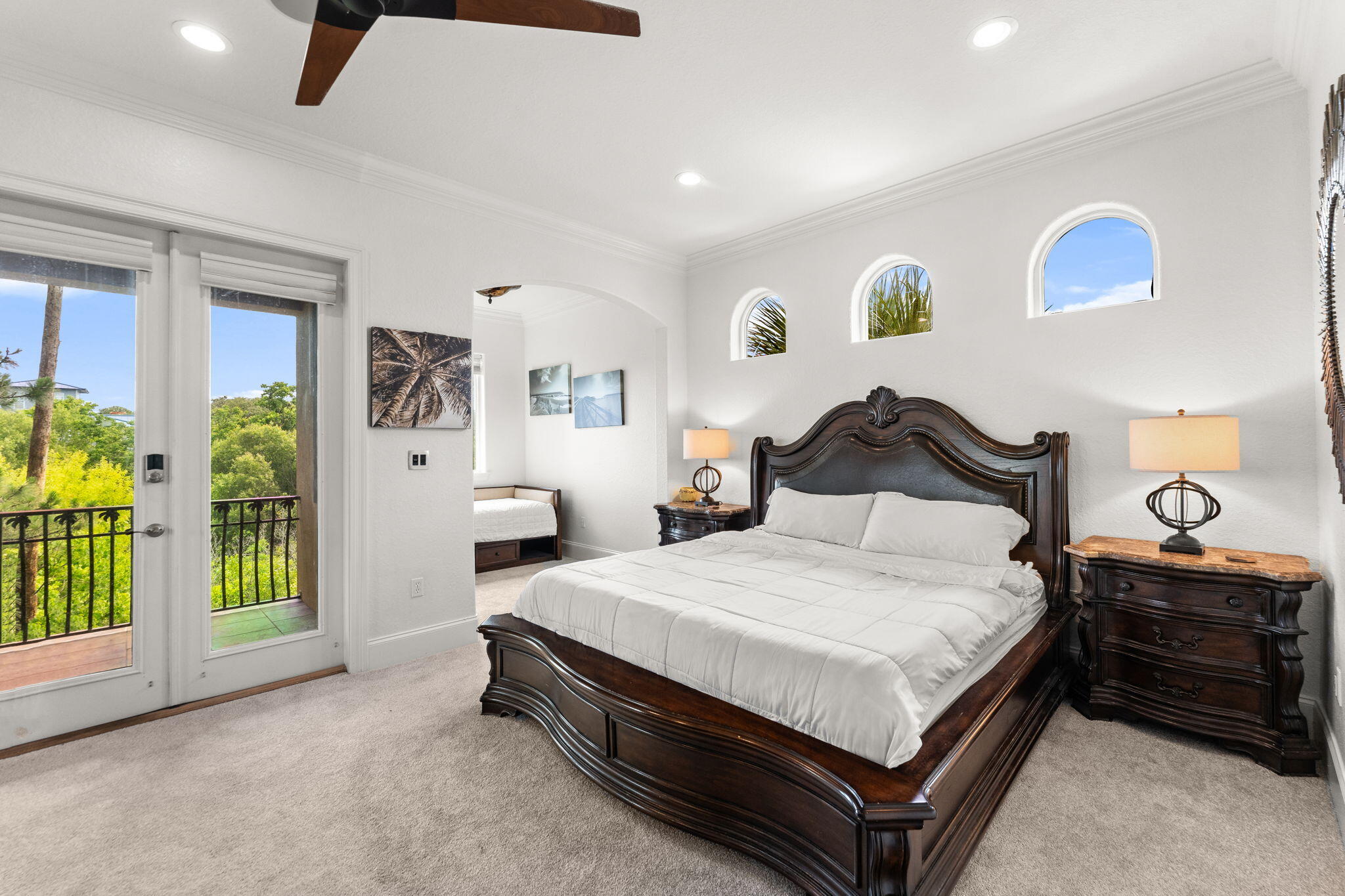 4598 Paradise Isle
