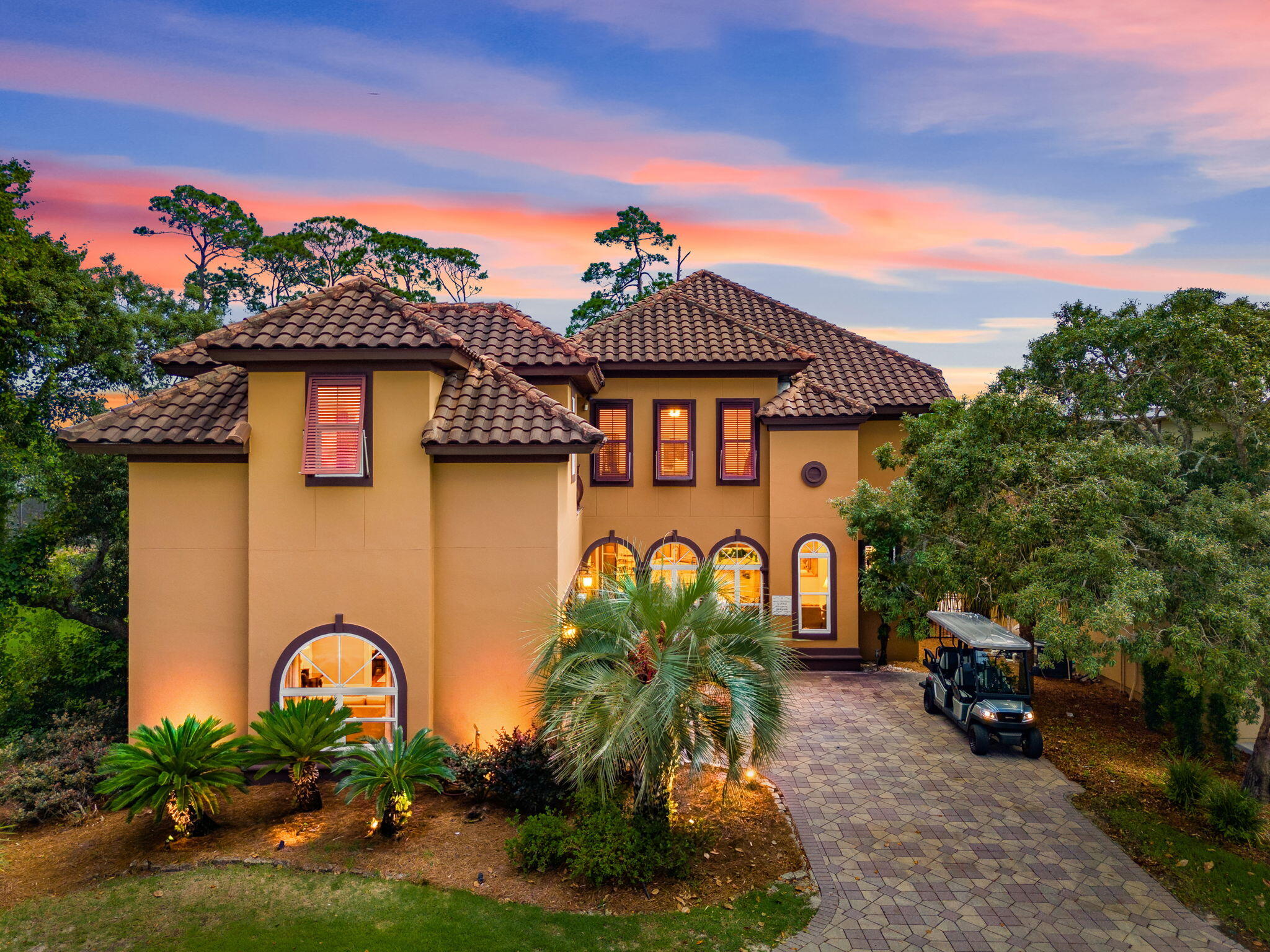 4598 Paradise Isle