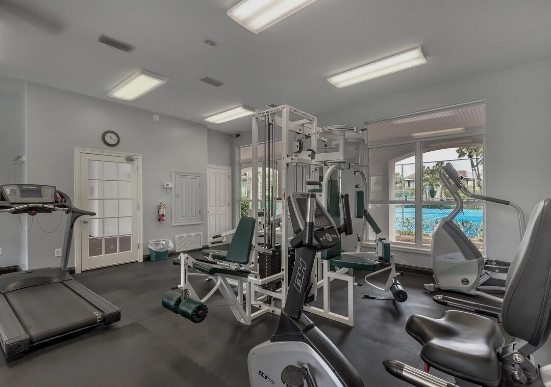 4598 Paradise Isle