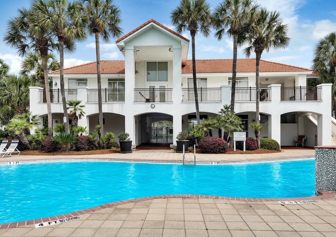 4598 Paradise Isle