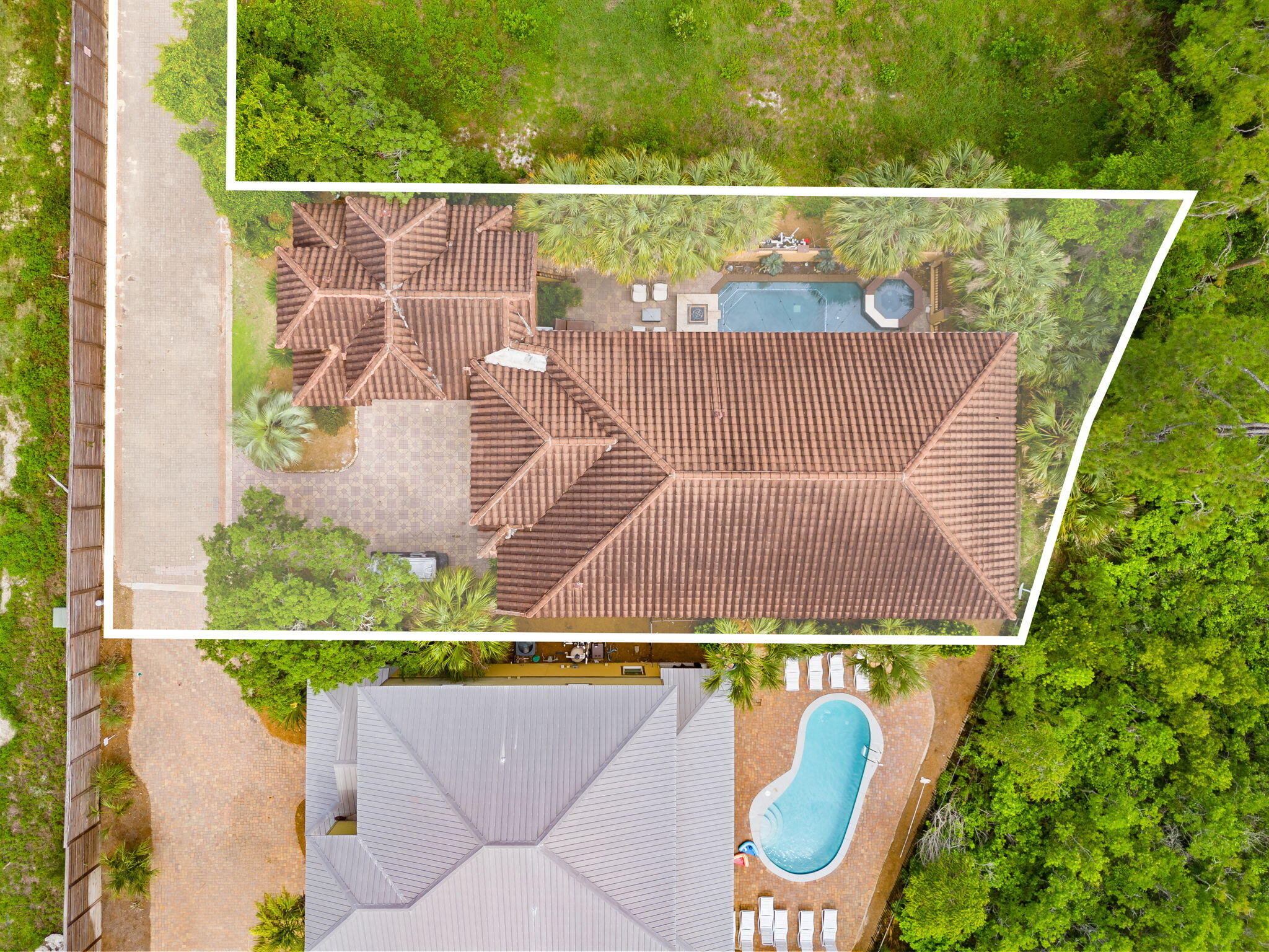 4598 Paradise Isle