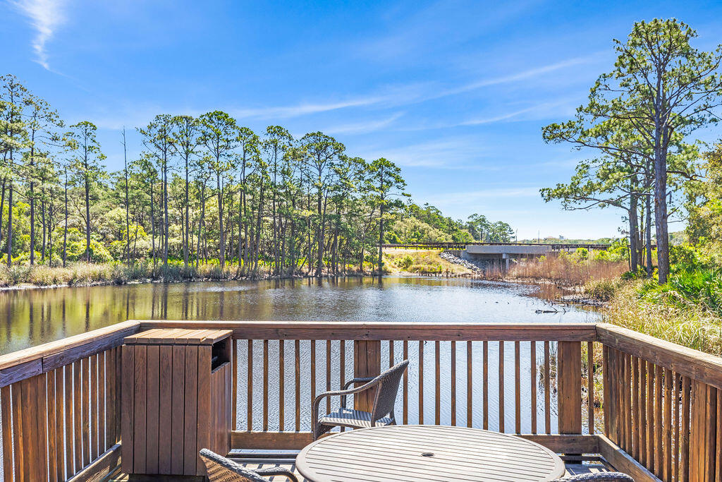 2050 W County Highway 30a M1-211