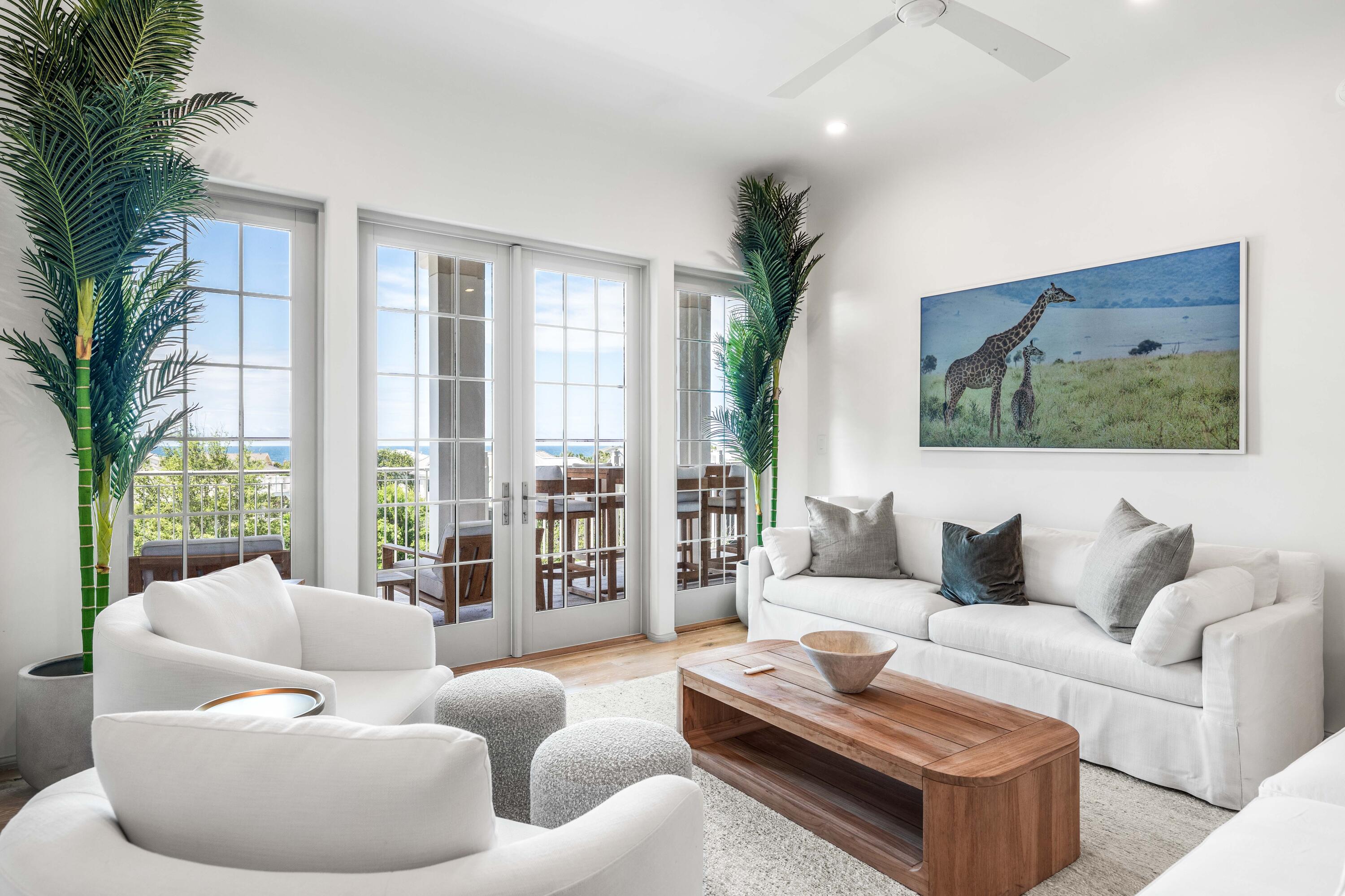 45 W Solaire Way 307